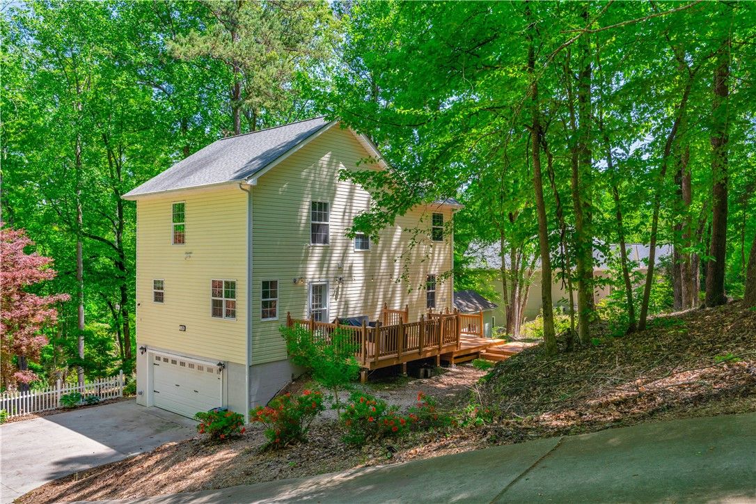 Property image 3 at 120 Logans Way, Seneca, SC 29678