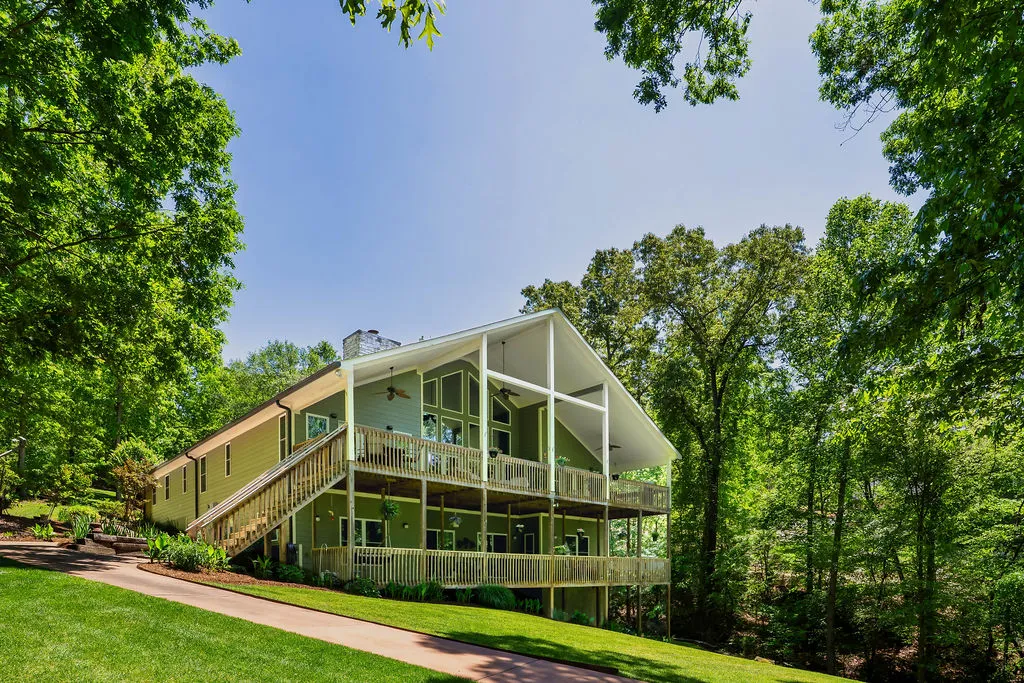 Edgewater Hills