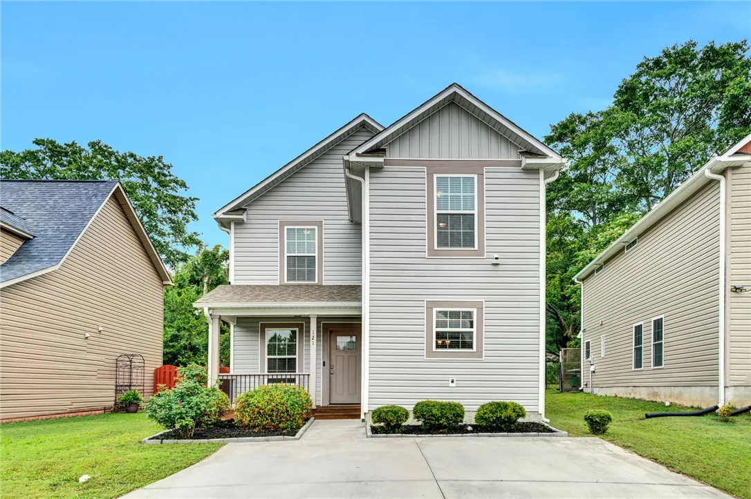 Mills Estates