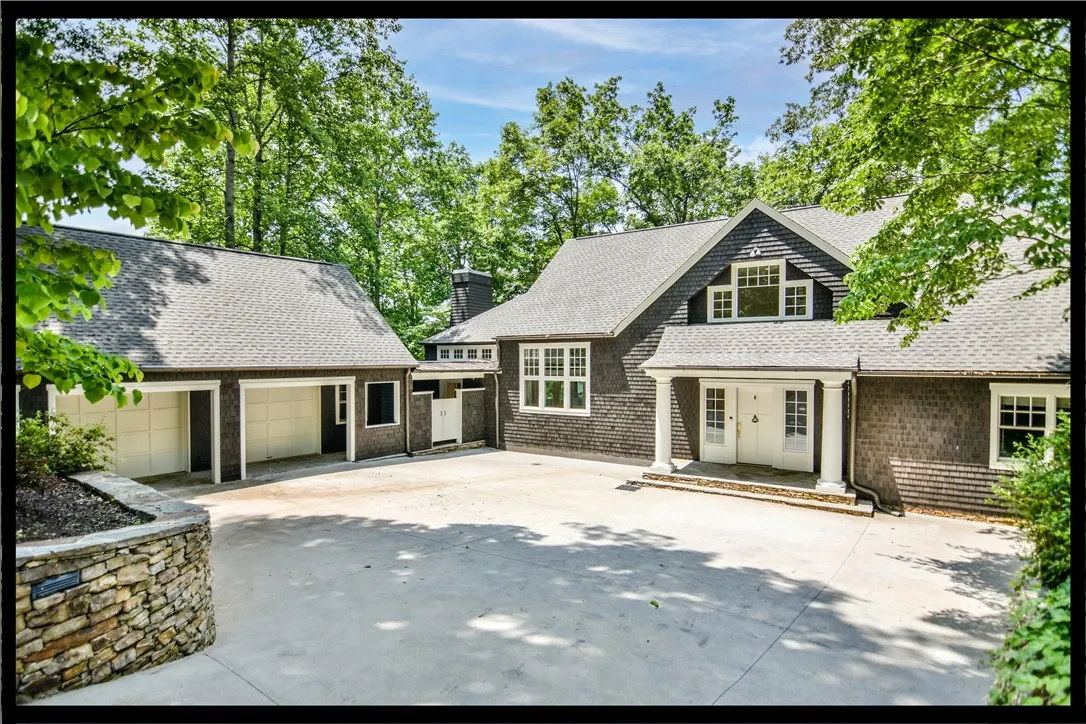 Keowee Key