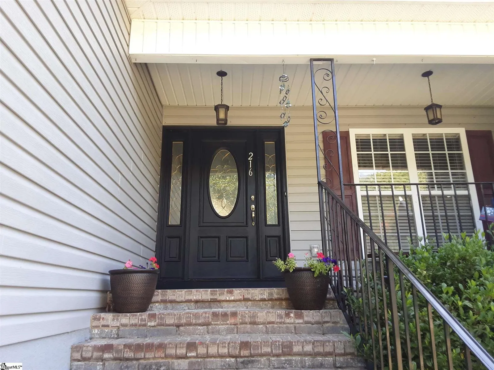 Property image 2 at 216 Barrett Drive, Mauldin, SC 29662