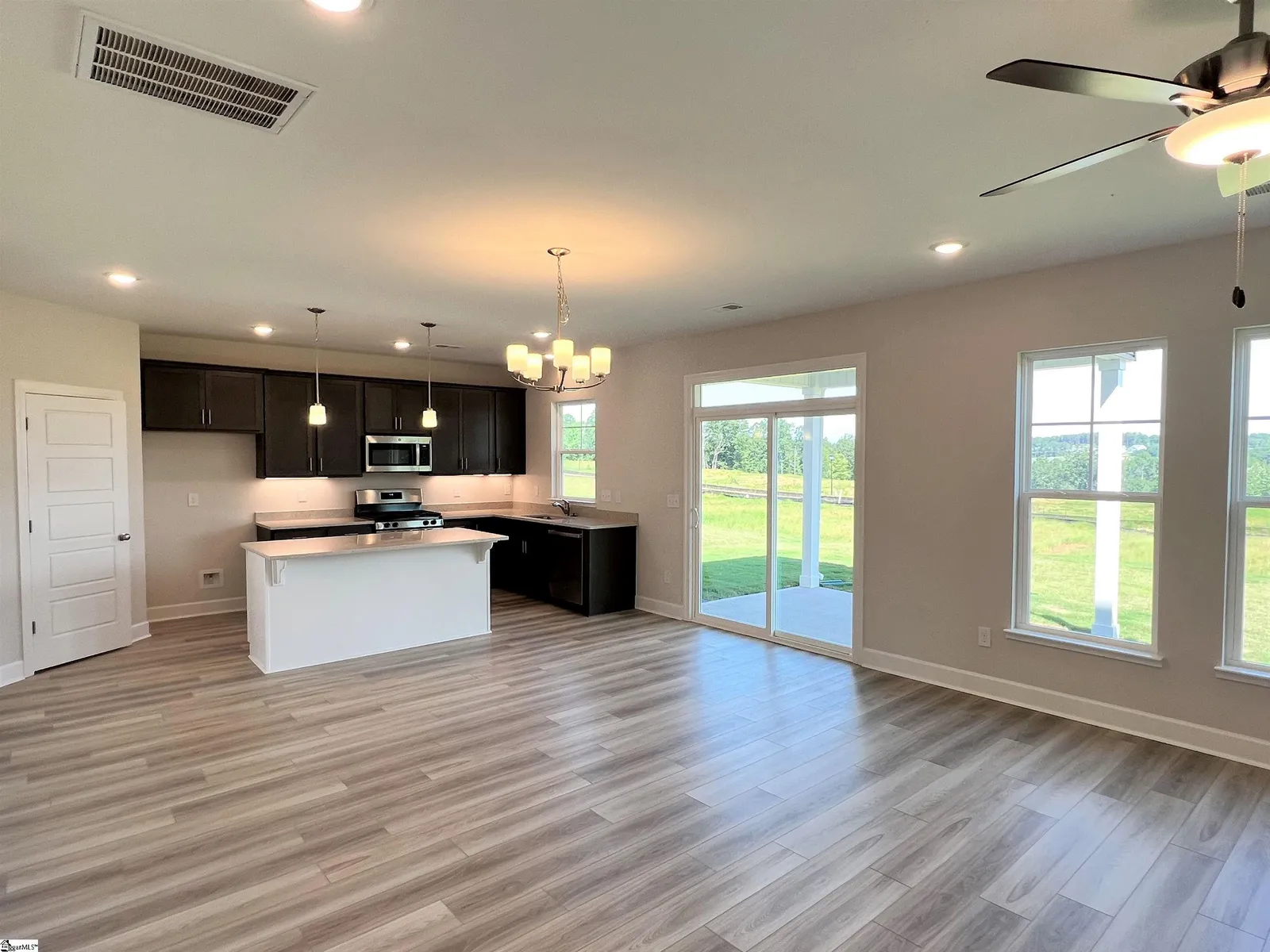 Property image 3 at 100 White Dutch Lane, Greenville, SC 29607