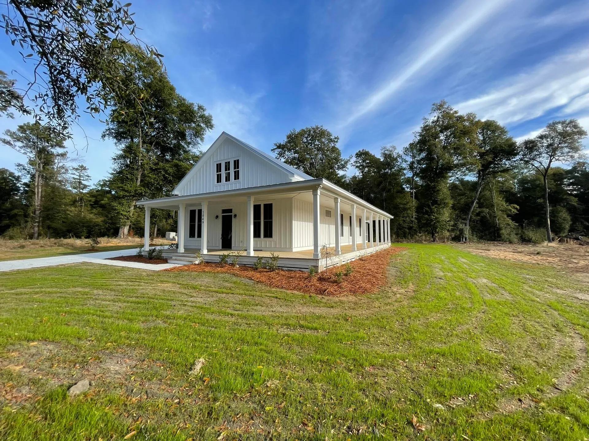 Summerton, Summerton Community