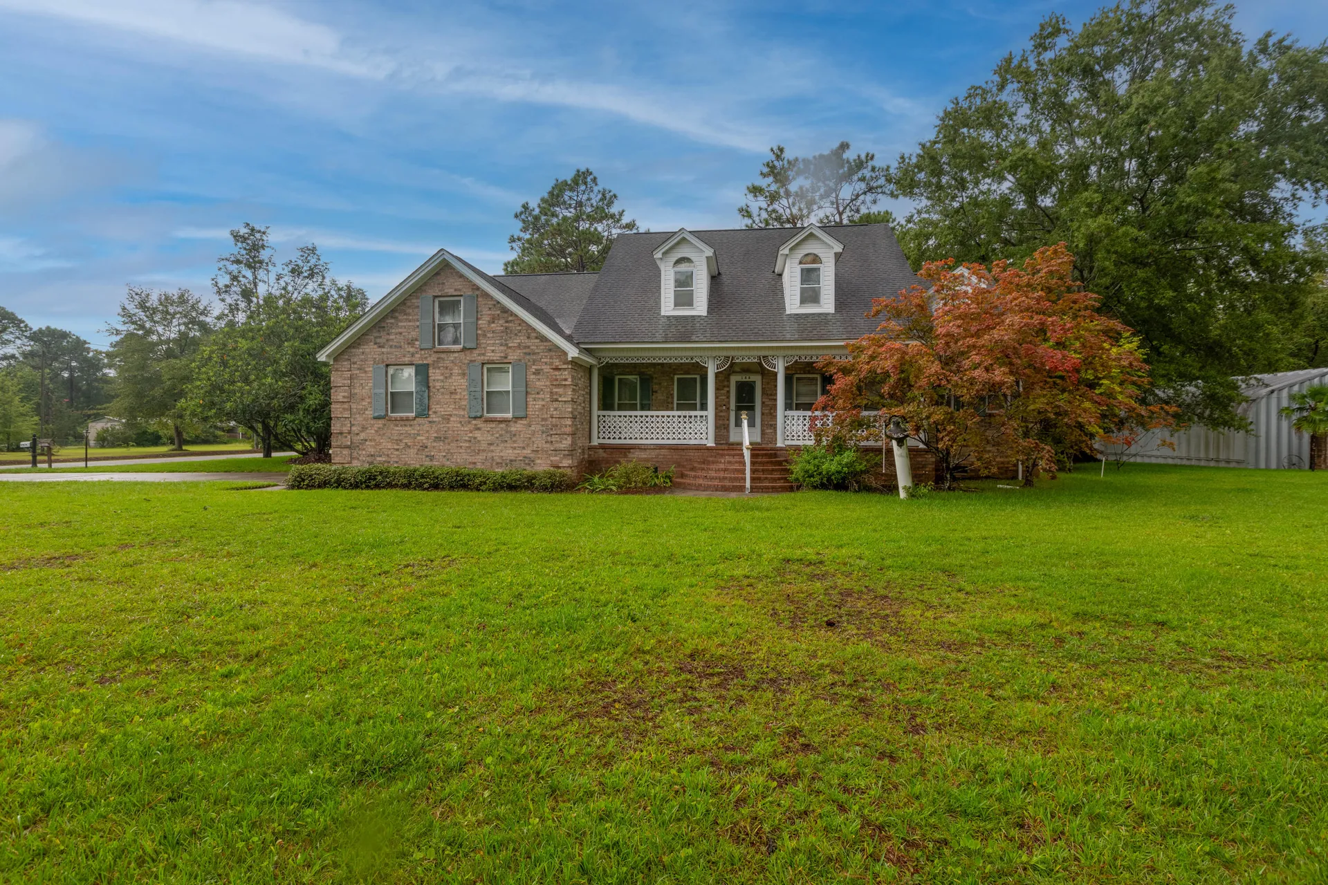 Property image 2 at 188 Glen Street, Summerville, SC 29483