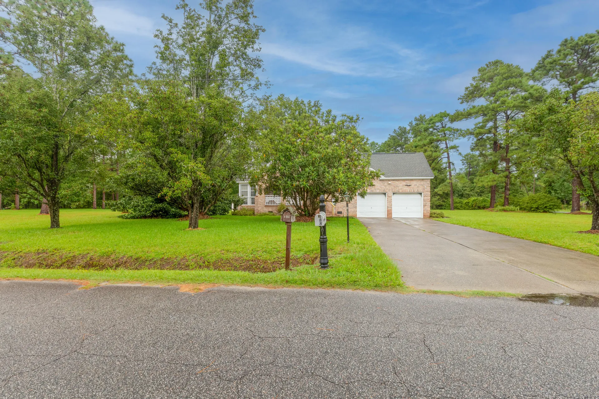 Property image 5 at 188 Glen Street, Summerville, SC 29483