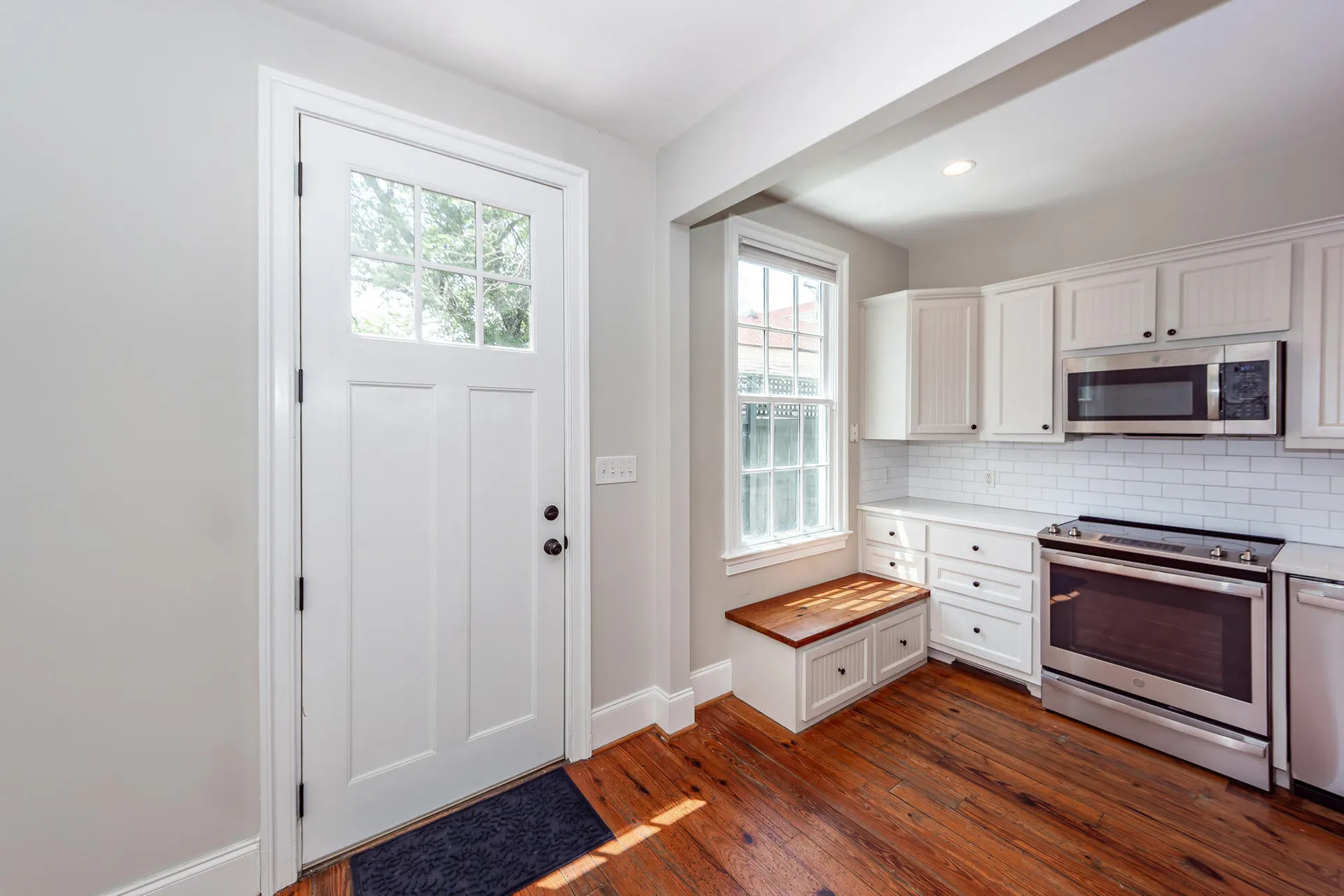 Property image 5 at 9 Bogard St, Charleston, SC 29403