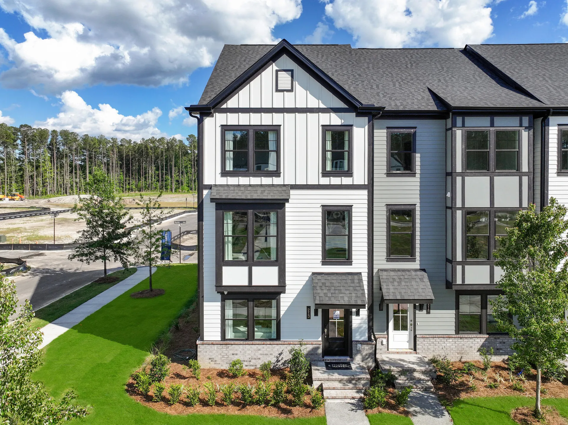 Property image 3 at 211 Somerset Acres Drive, Summerville, SC 29486