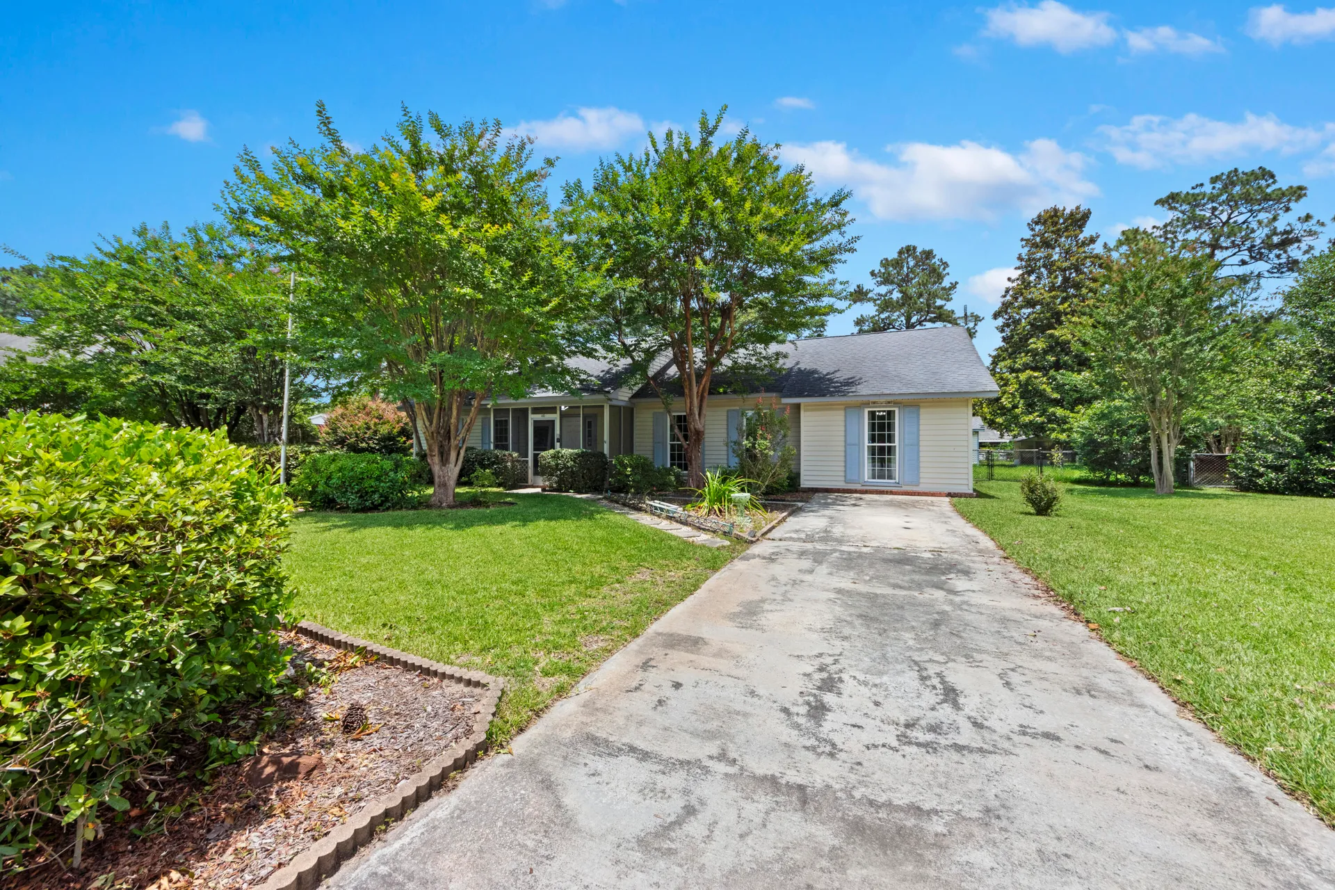 Property image 3 at 604 Longstreet Street, Summerville, SC 29486