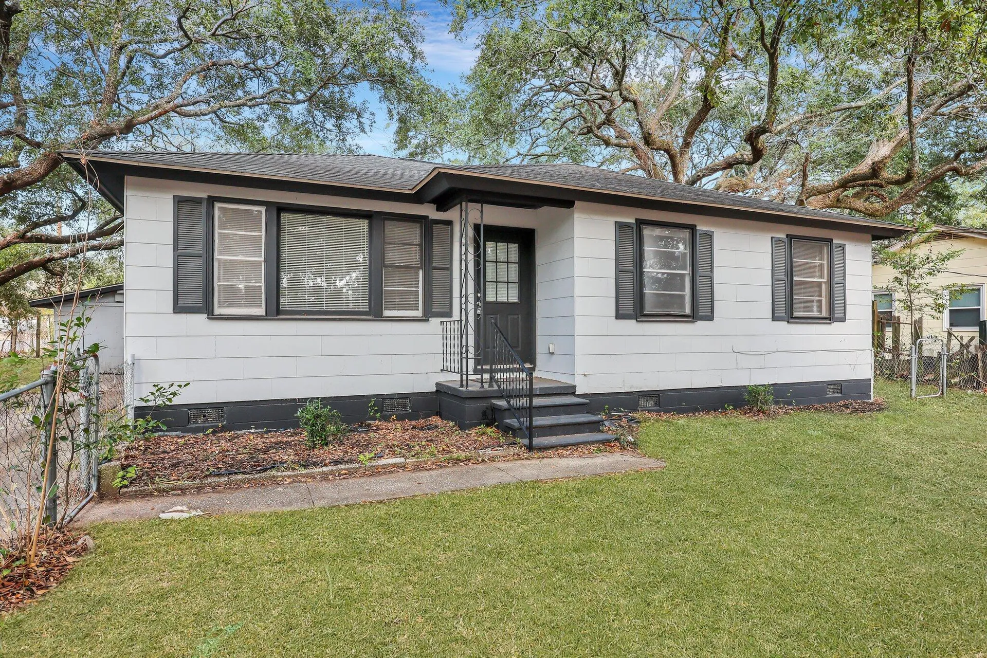Property image 3 at 1652 Larry Street, North Charleston, SC 29405