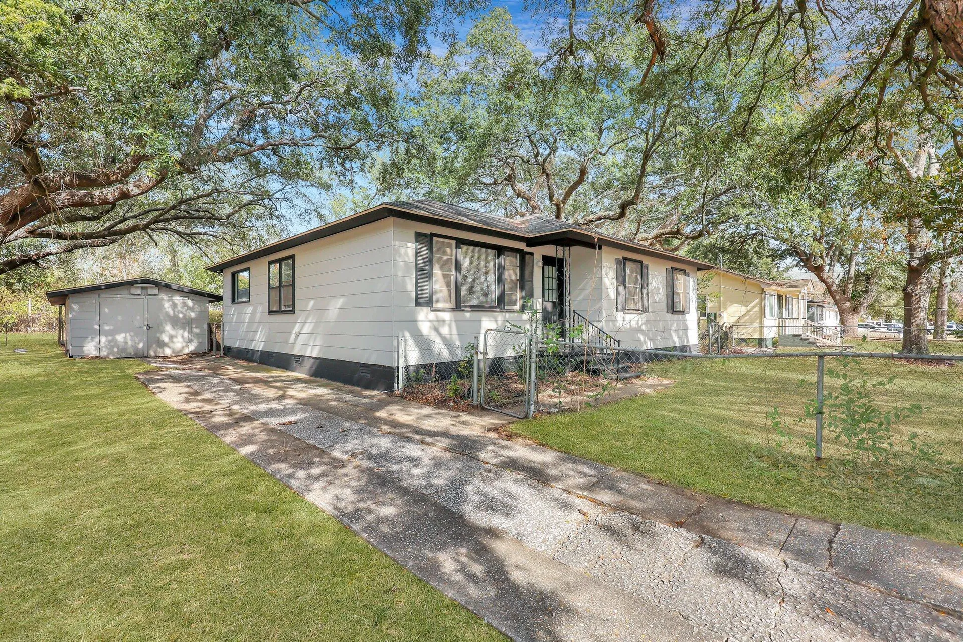 Property image 4 at 1652 Larry Street, North Charleston, SC 29405