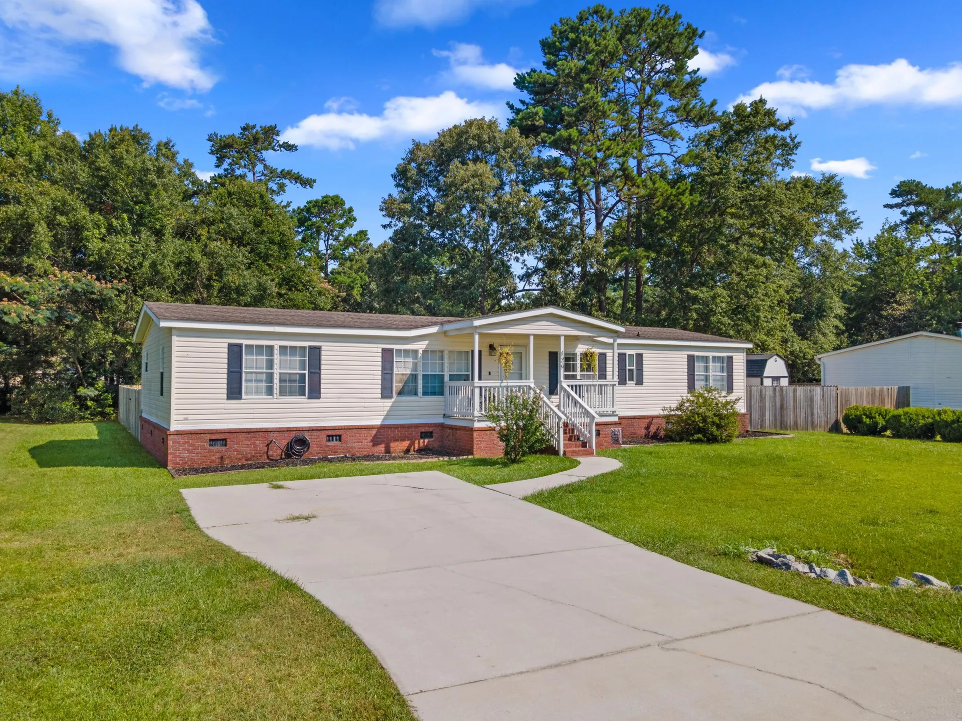 Property image 2 at 126 Fall Creek Boulevard, Summerville, SC 29483