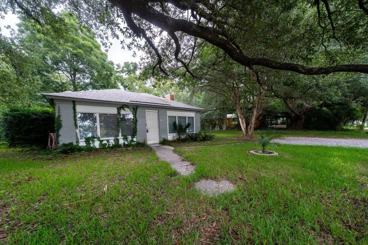 Property image 2 at 1618 Evergreen Street, Charleston, SC 29407
