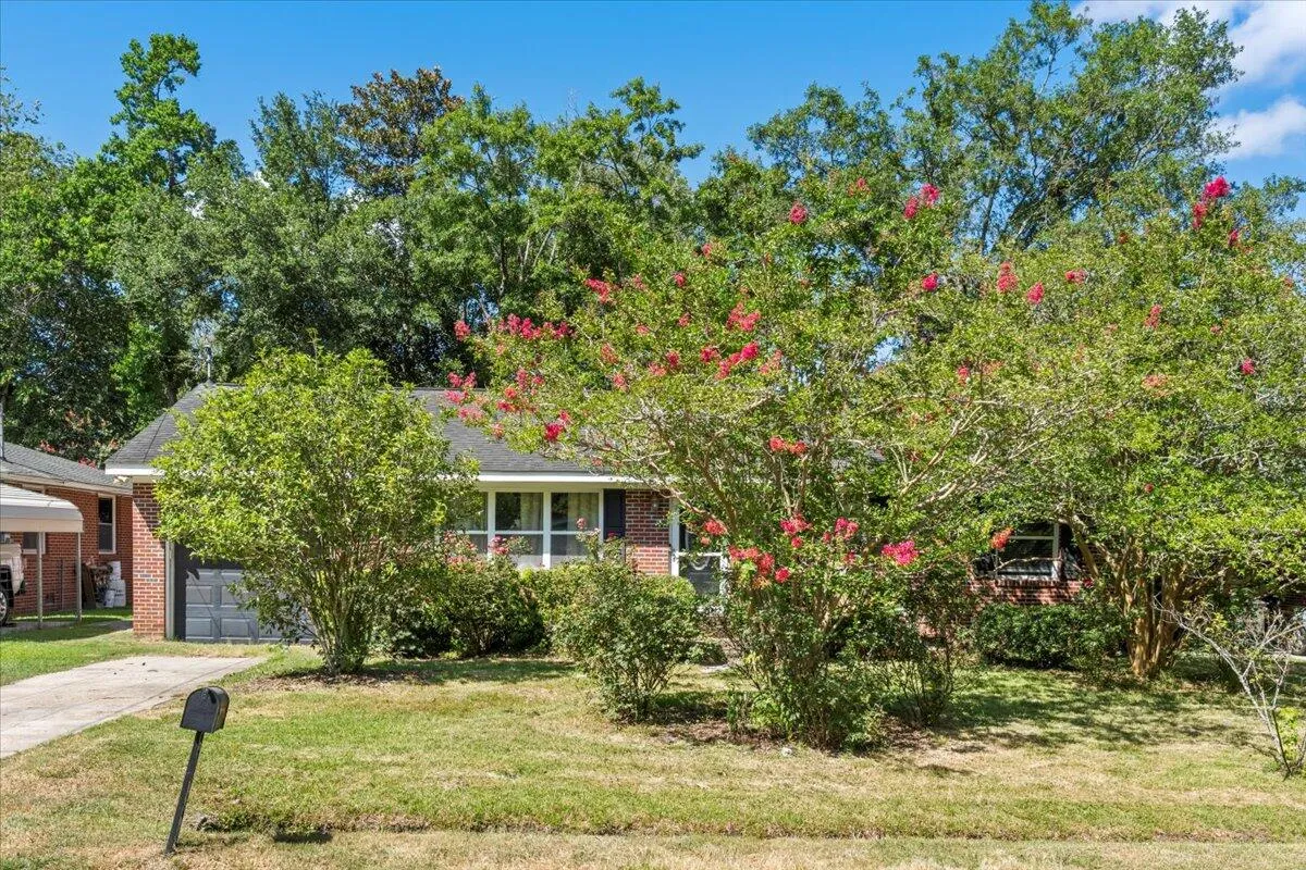 Property image 3 at 5810 Chaucer Drive, Hanahan, SC 29410