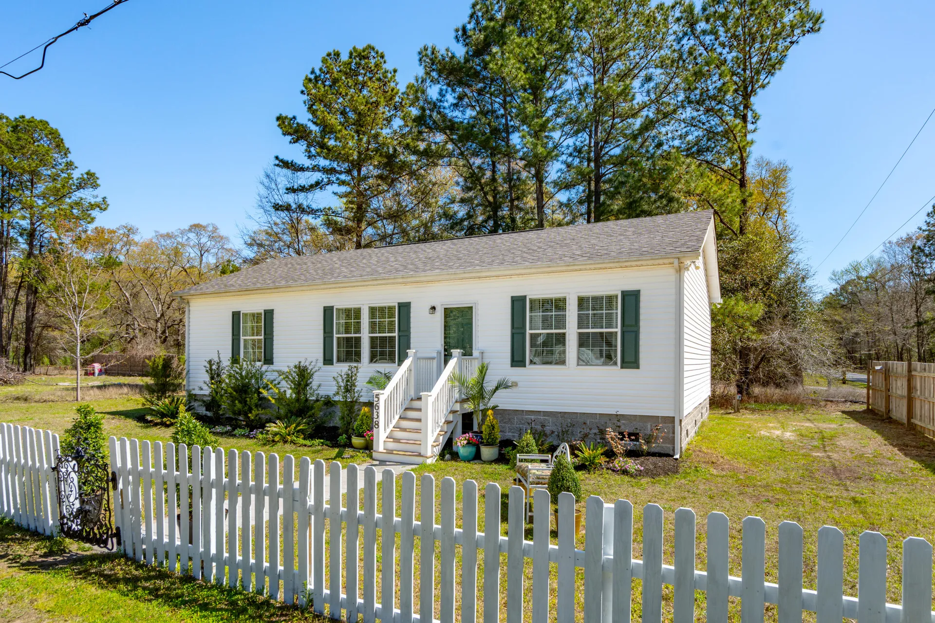 Property image 2 at 5638 Dixie Plantation Road, Hollywood, SC 29449
