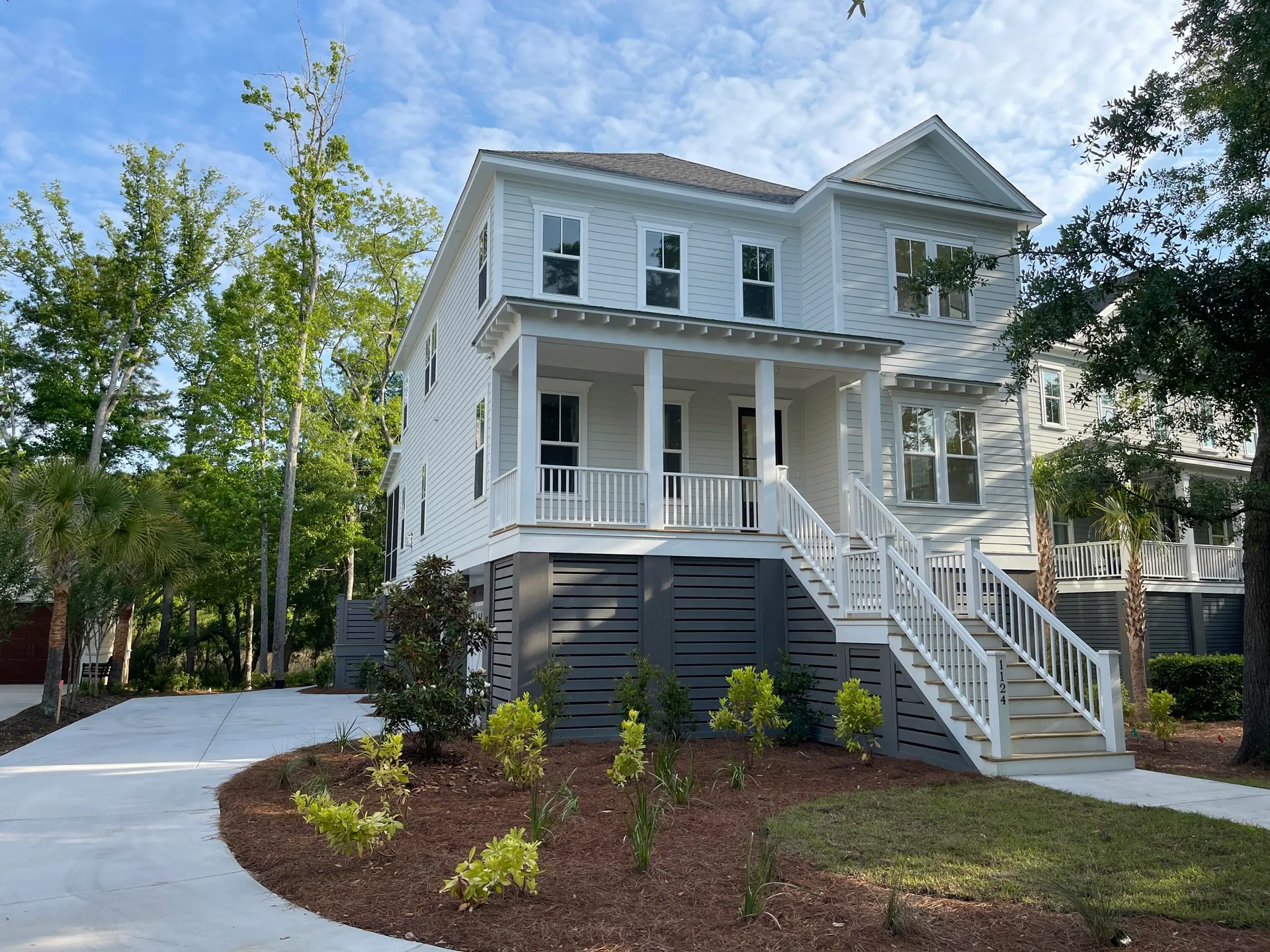 295 W Coleman Boulevard