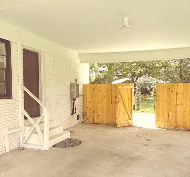 Property image 4 at 702 N Palmetto Street, Summerville, SC 29483