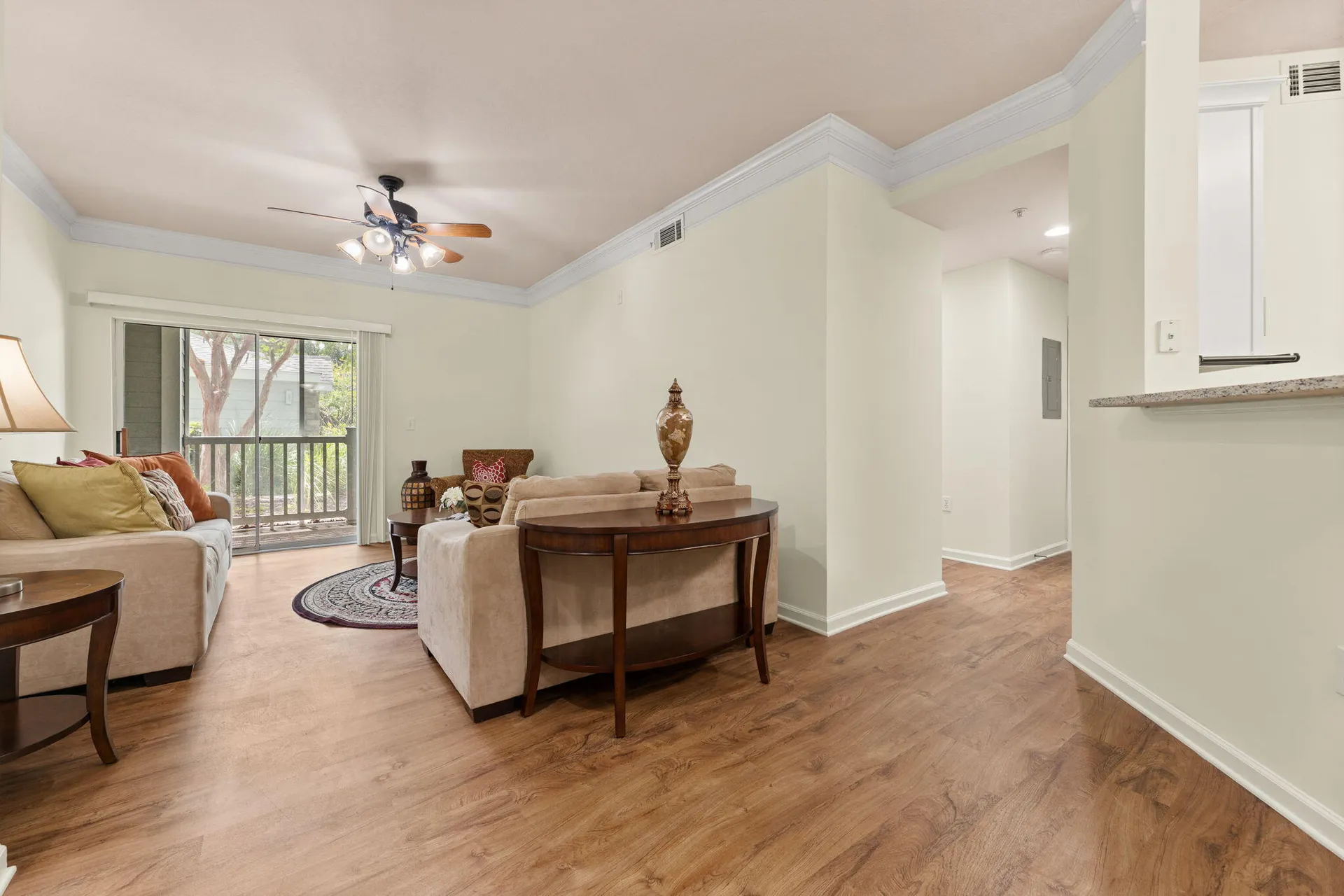 Property image 4 at 1300 Park West Boulevard 813, Mount Pleasant, SC 29466