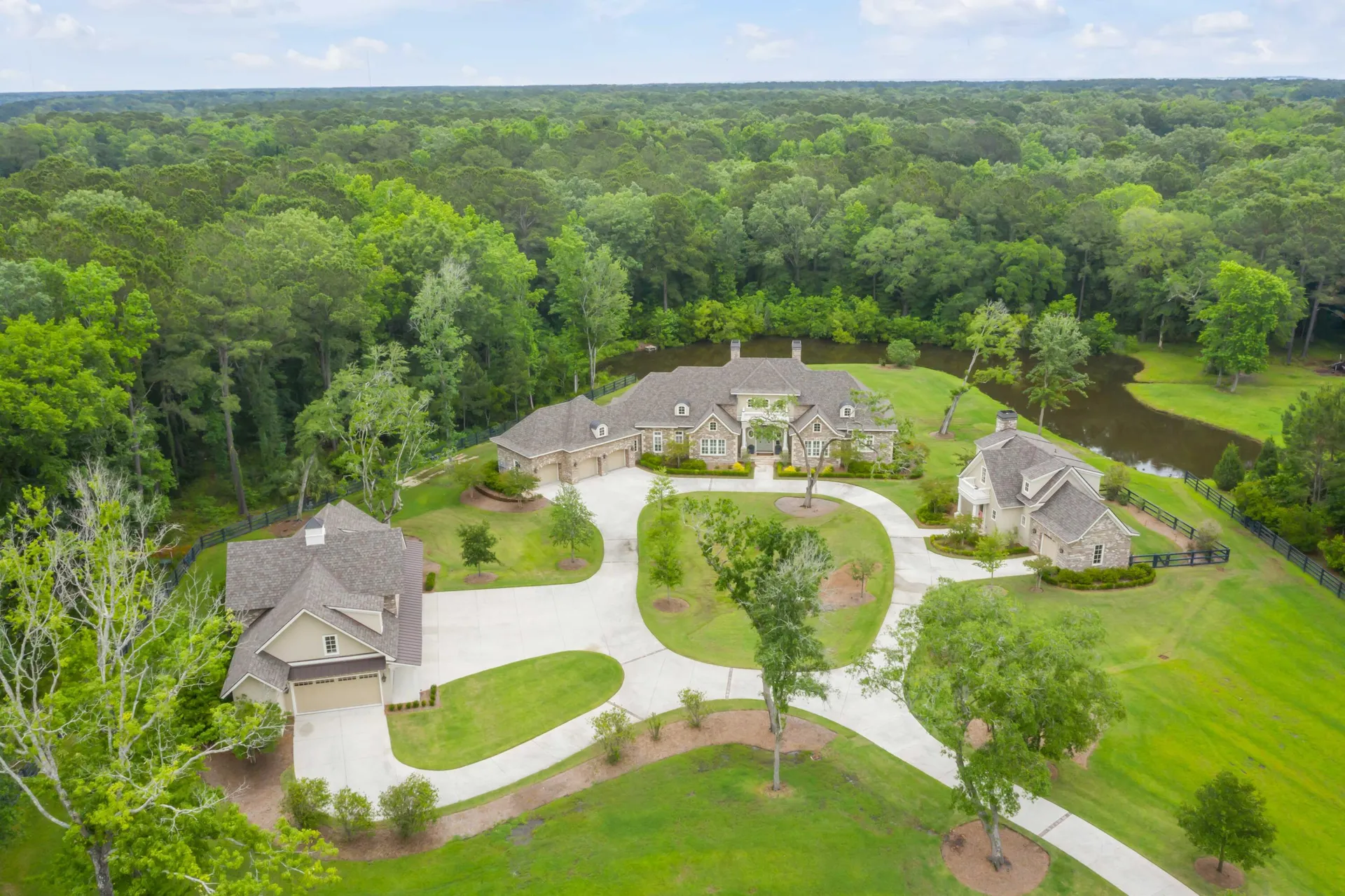 1484 Old Rosebud Trail