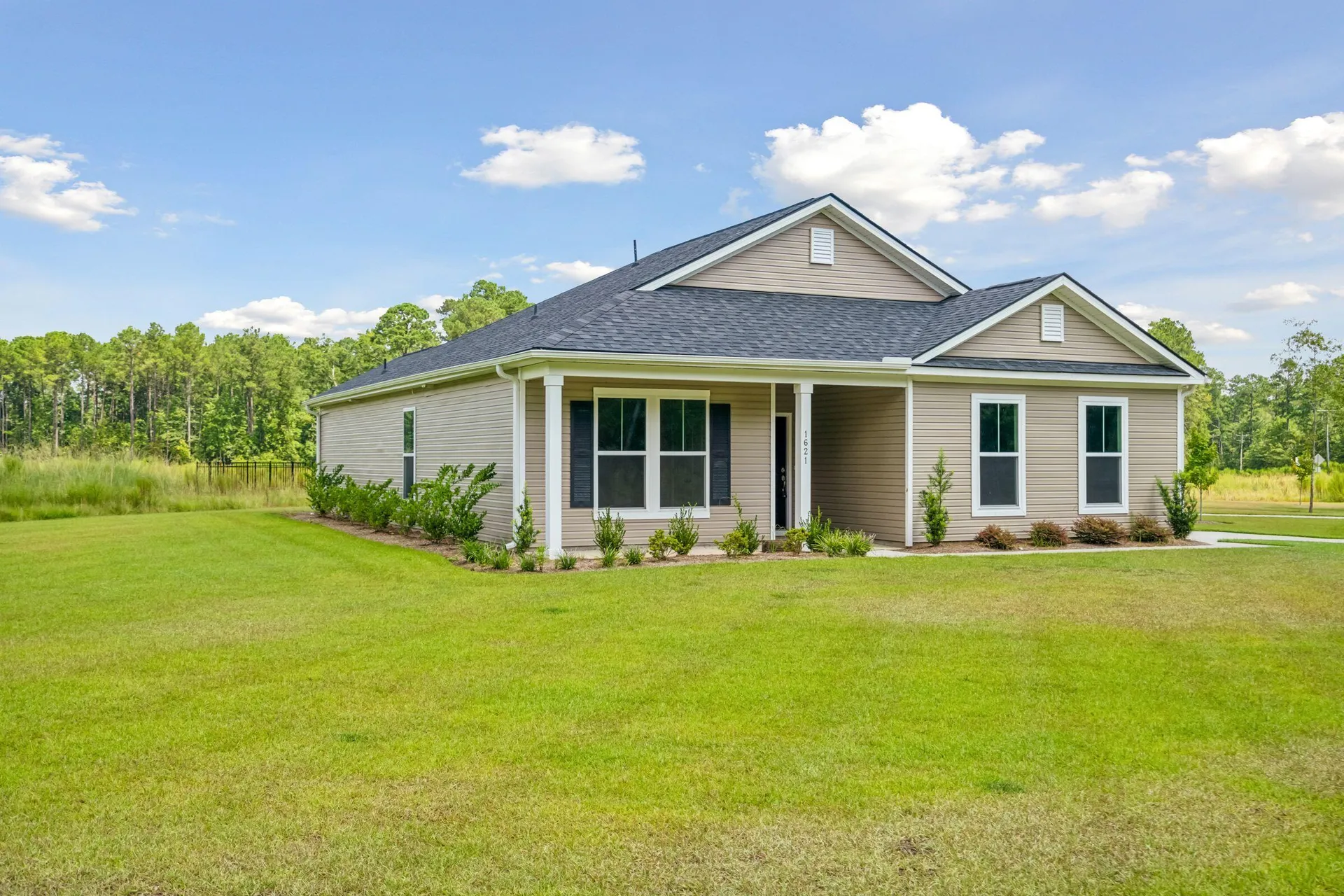 1621 Old River Road