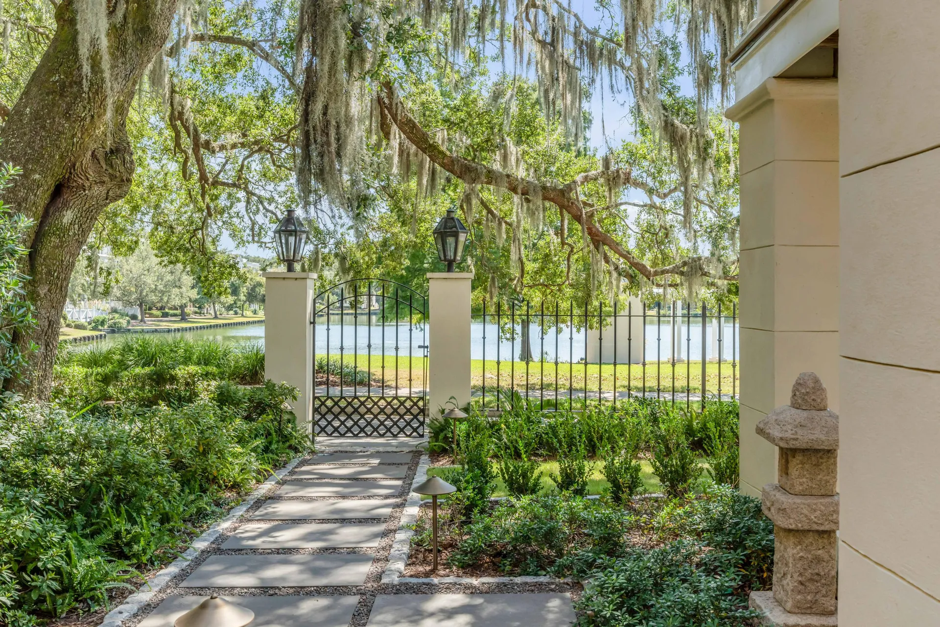 Property image 5 at 106 W Shipyard Road, Mount Pleasant, SC 29464
