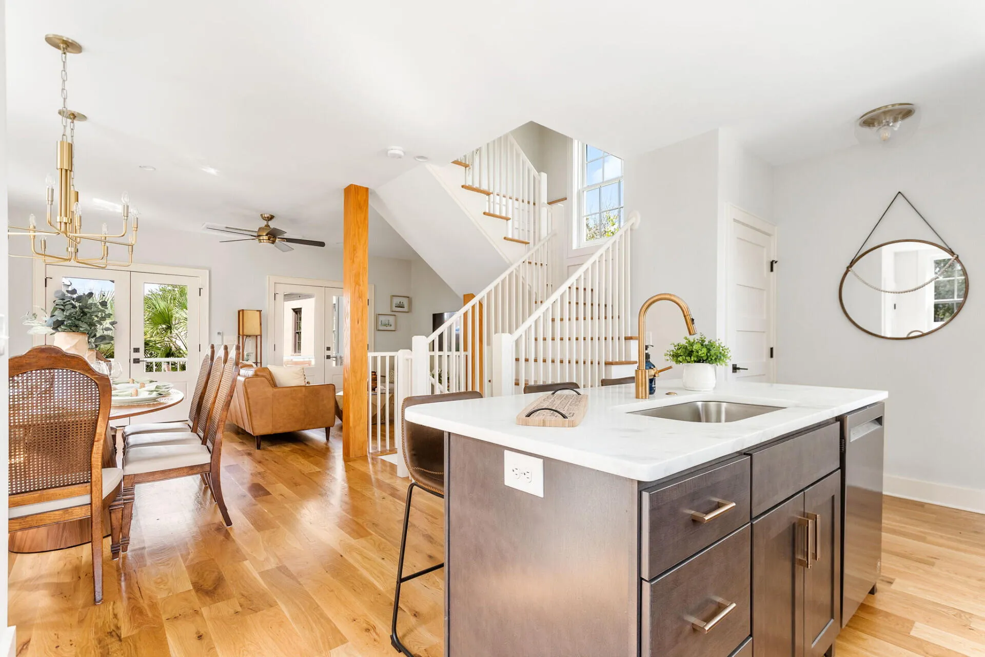 Property image 3 at 11 Mchughes Alley, Charleston, SC 29403