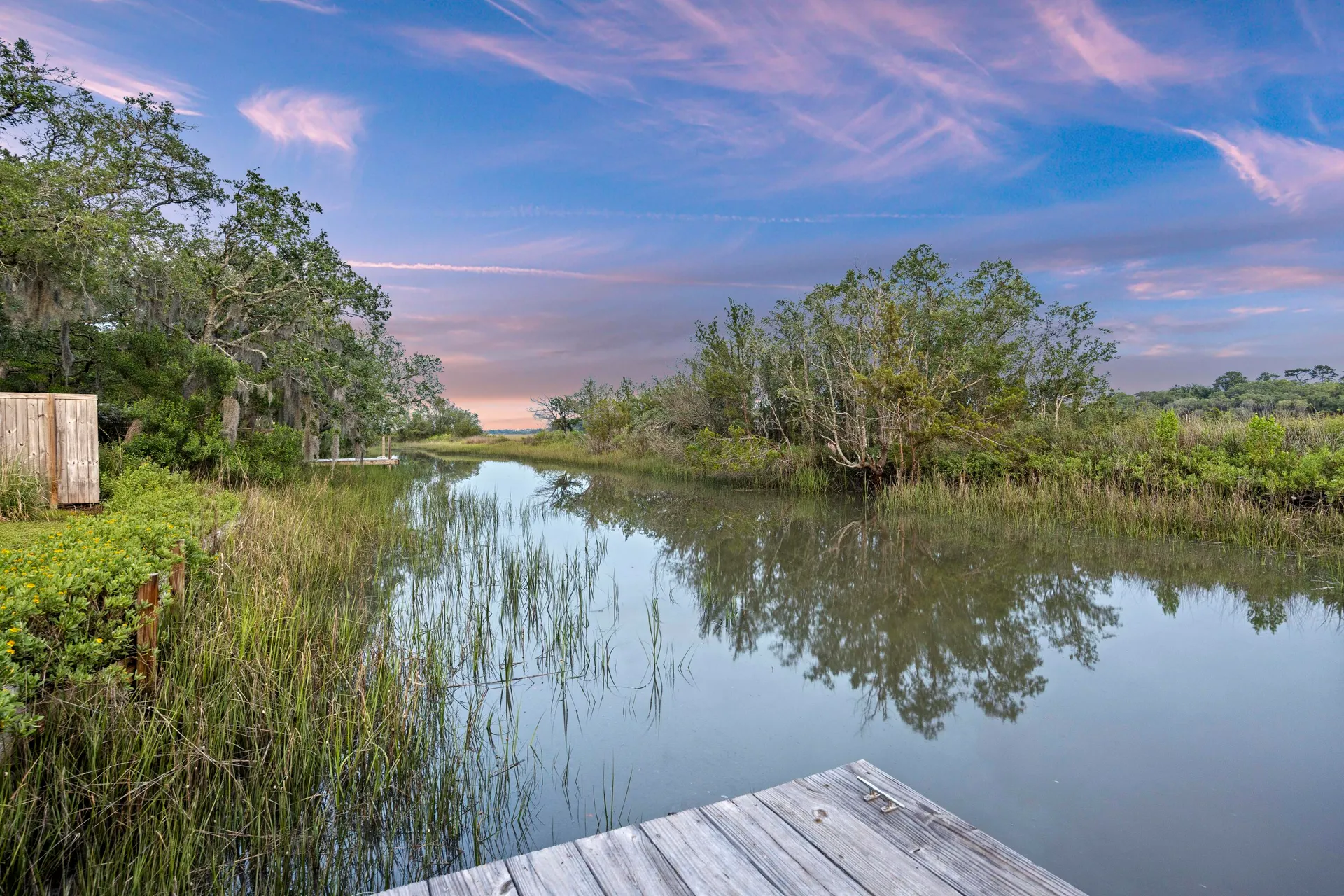 Wappoo Shores, Charleston Community
