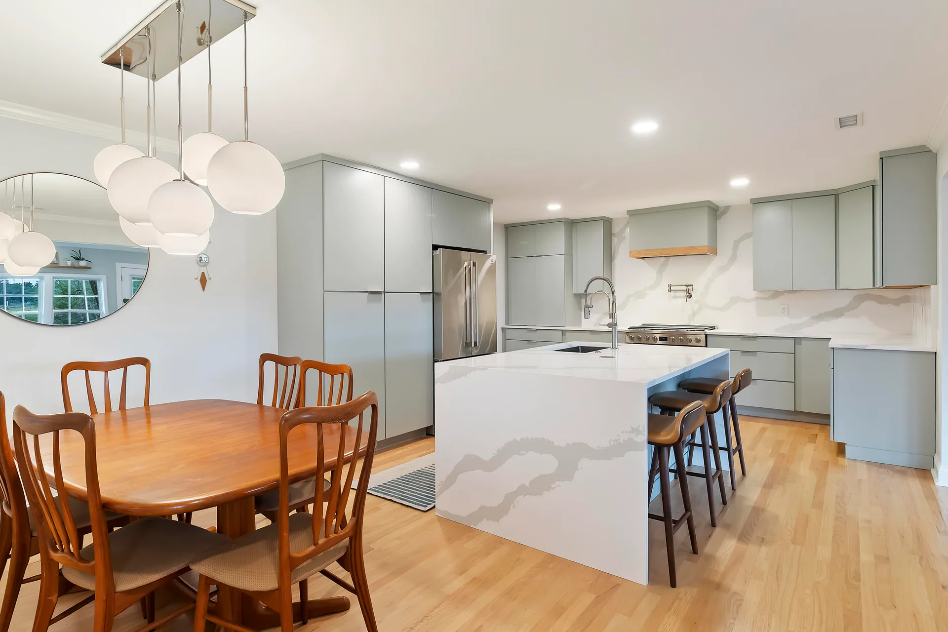 Property image 4 at 1673 Mcclain Street, Charleston, SC 29407