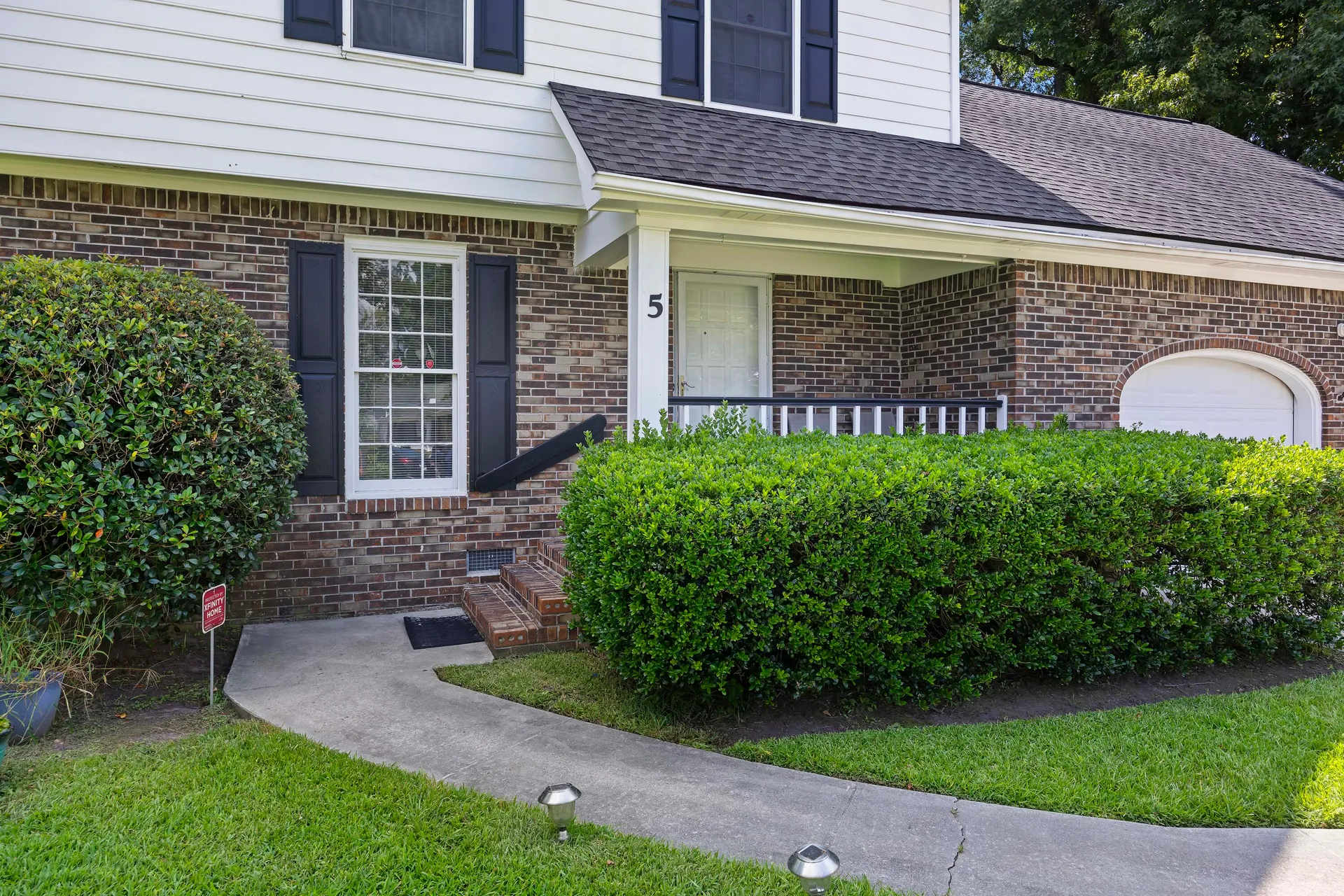 Property image 3 at 5 Avon Court, Charleston, SC 29407