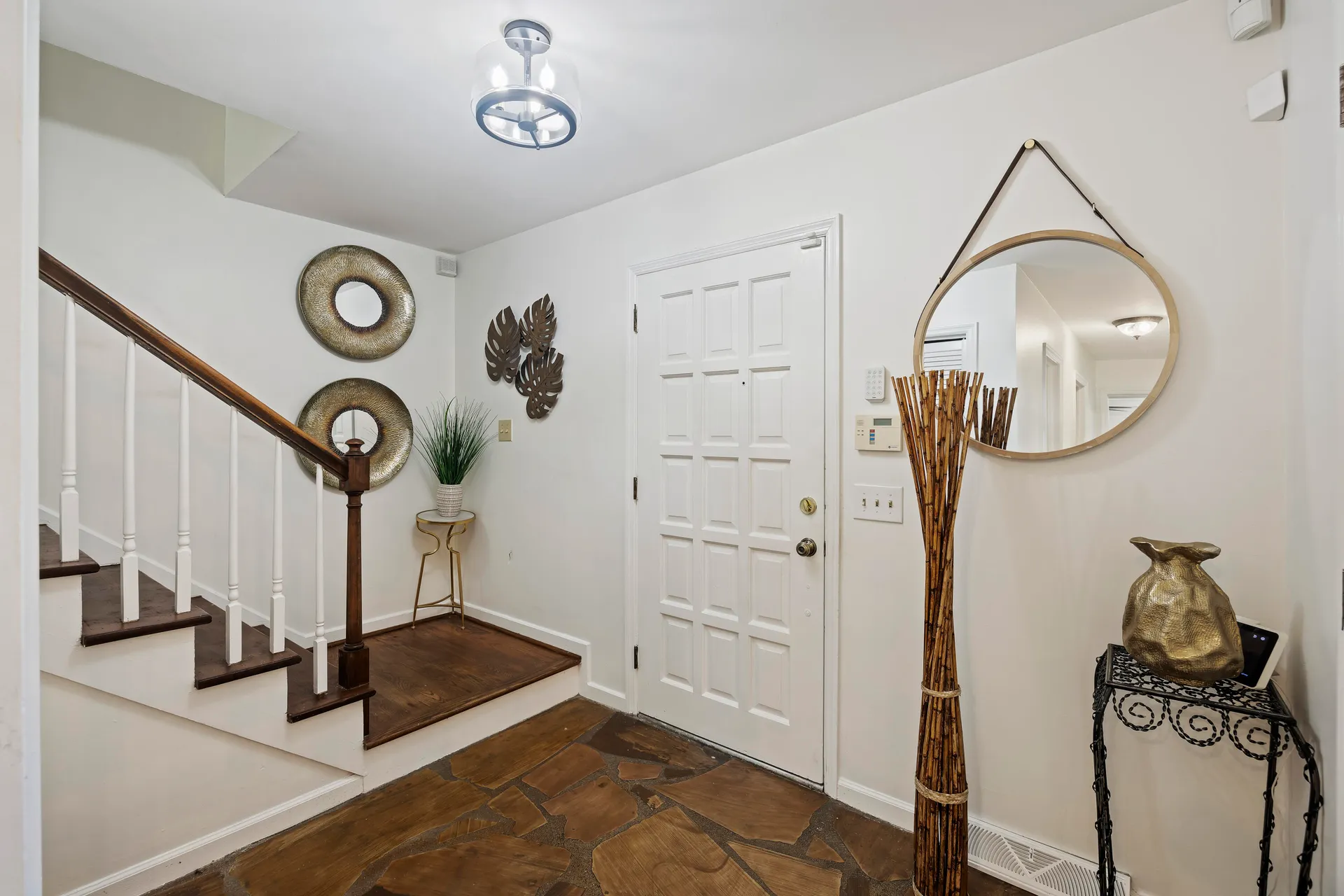 Property image 4 at 5 Avon Court, Charleston, SC 29407