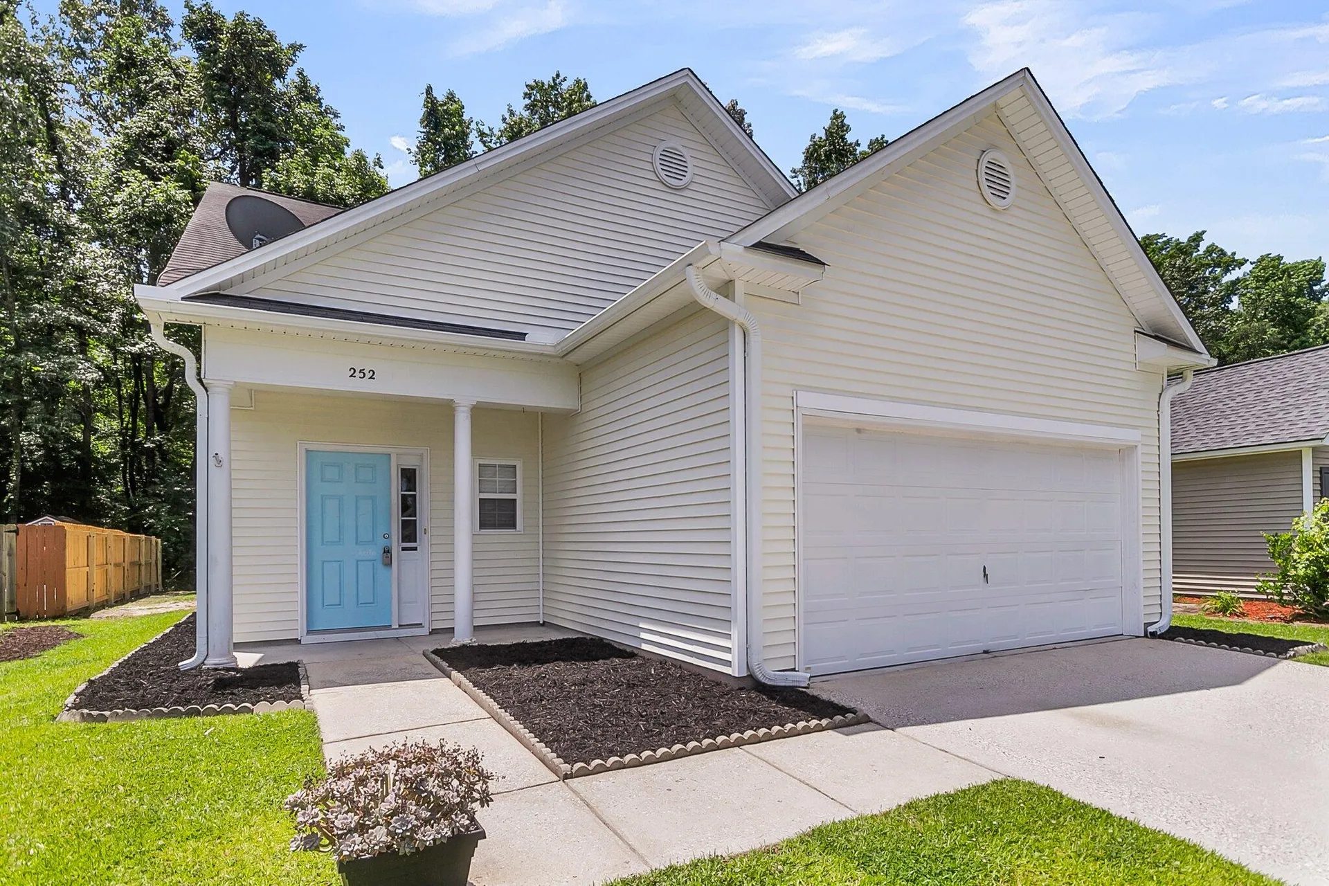 Property image 3 at 252 Island Green Road, Goose Creek, SC 29445