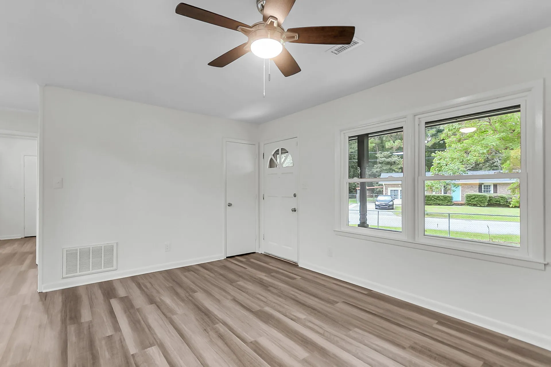 Property image 4 at 210 Arbor Road, Summerville, SC 29485