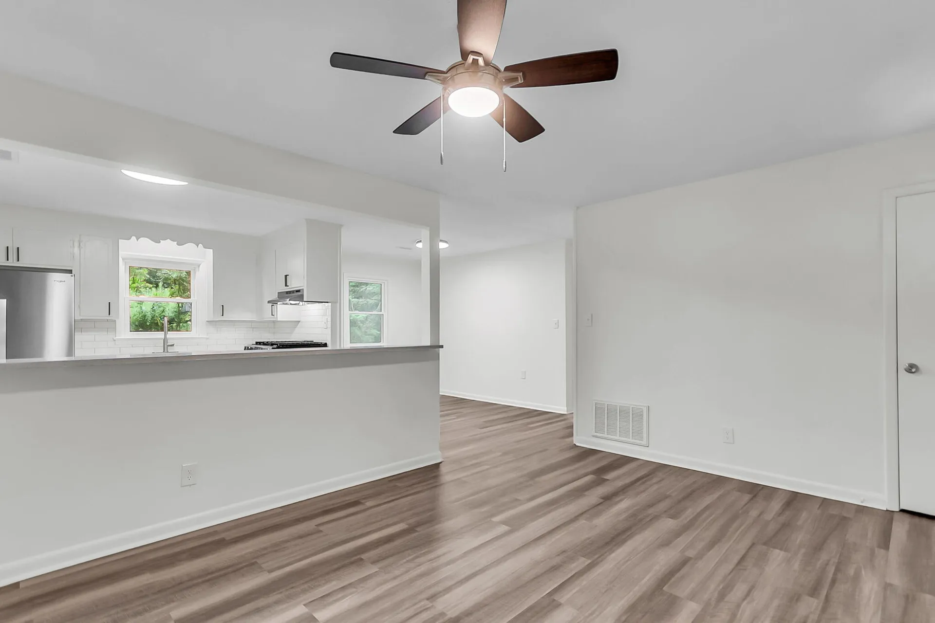 Property image 5 at 210 Arbor Road, Summerville, SC 29485