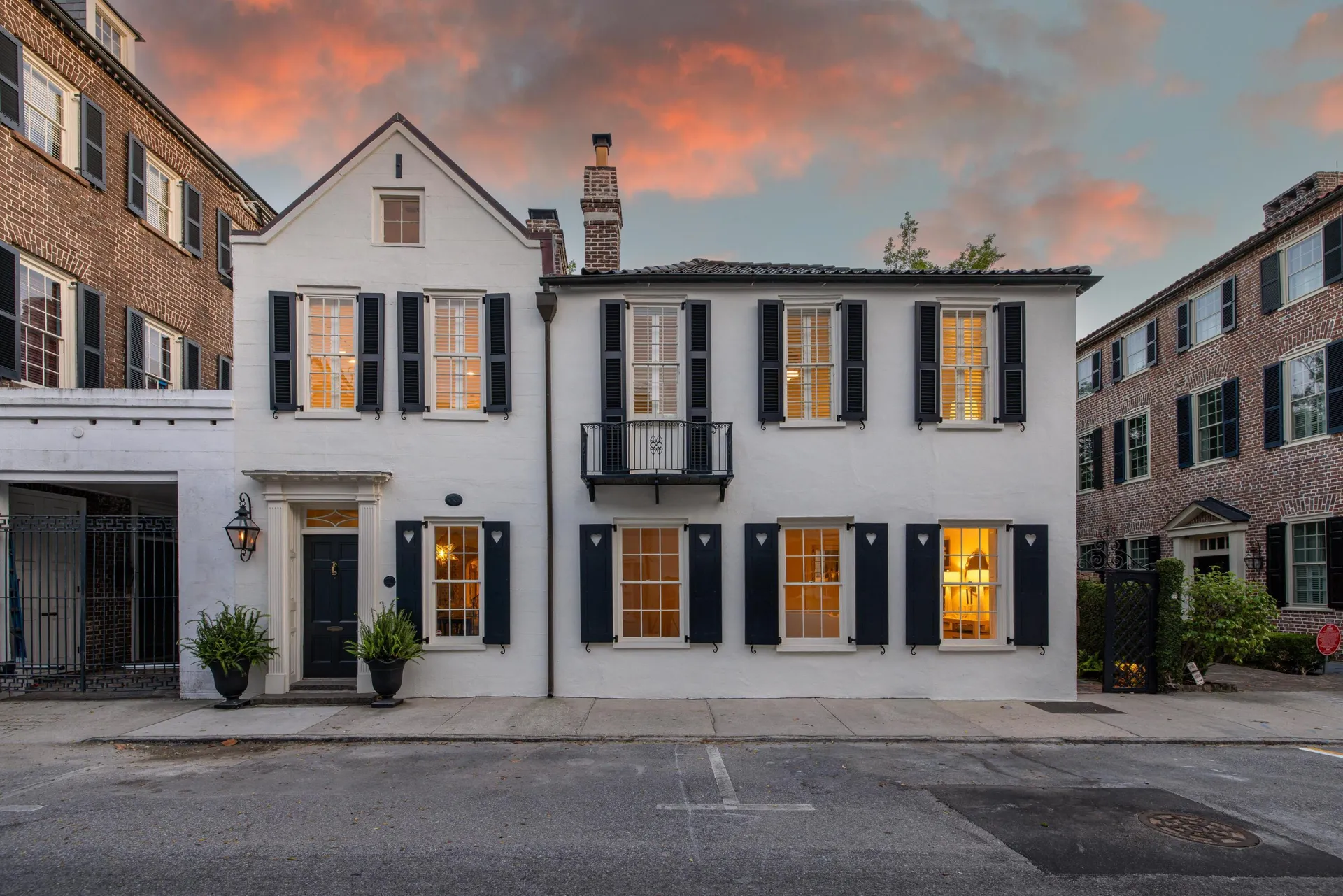 Property image 3 at 35 Tradd Street, Charleston, SC 29401
