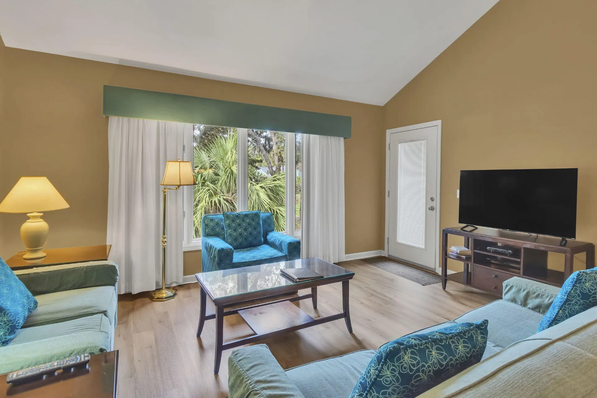 Property image 5 at 55 Barcelona Road 252d, Hilton Head Island, SC 29928