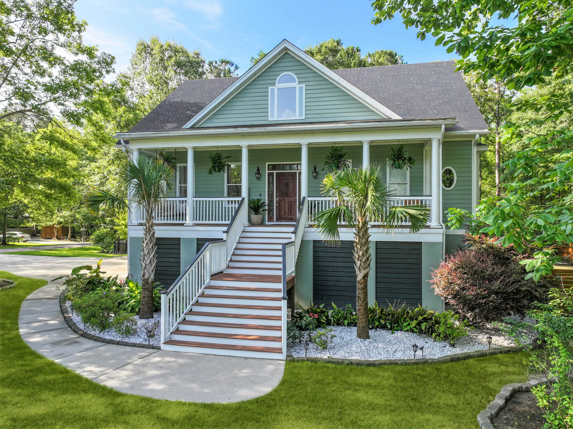 800 Enclave Terrace