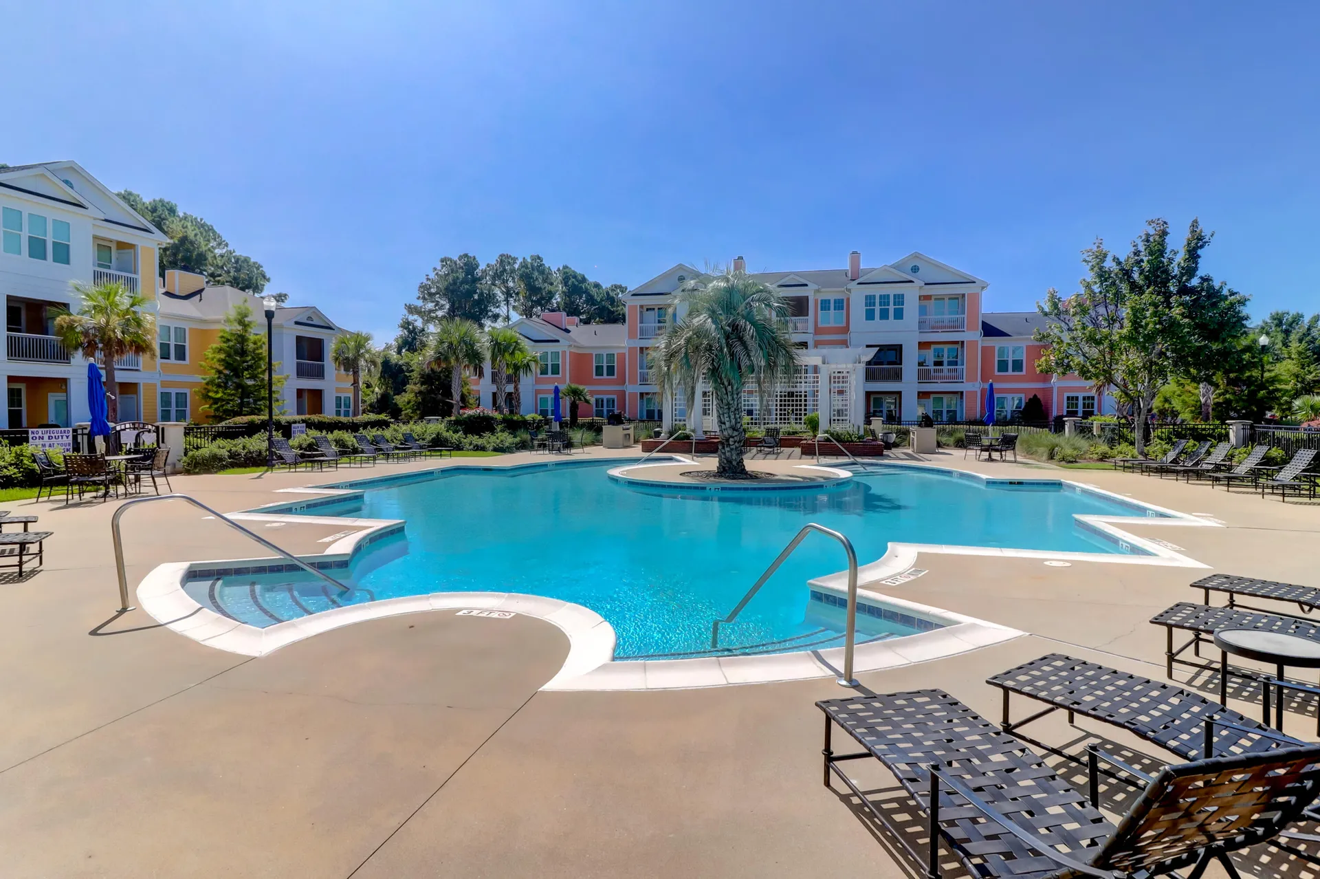 2221 Chatelain Way