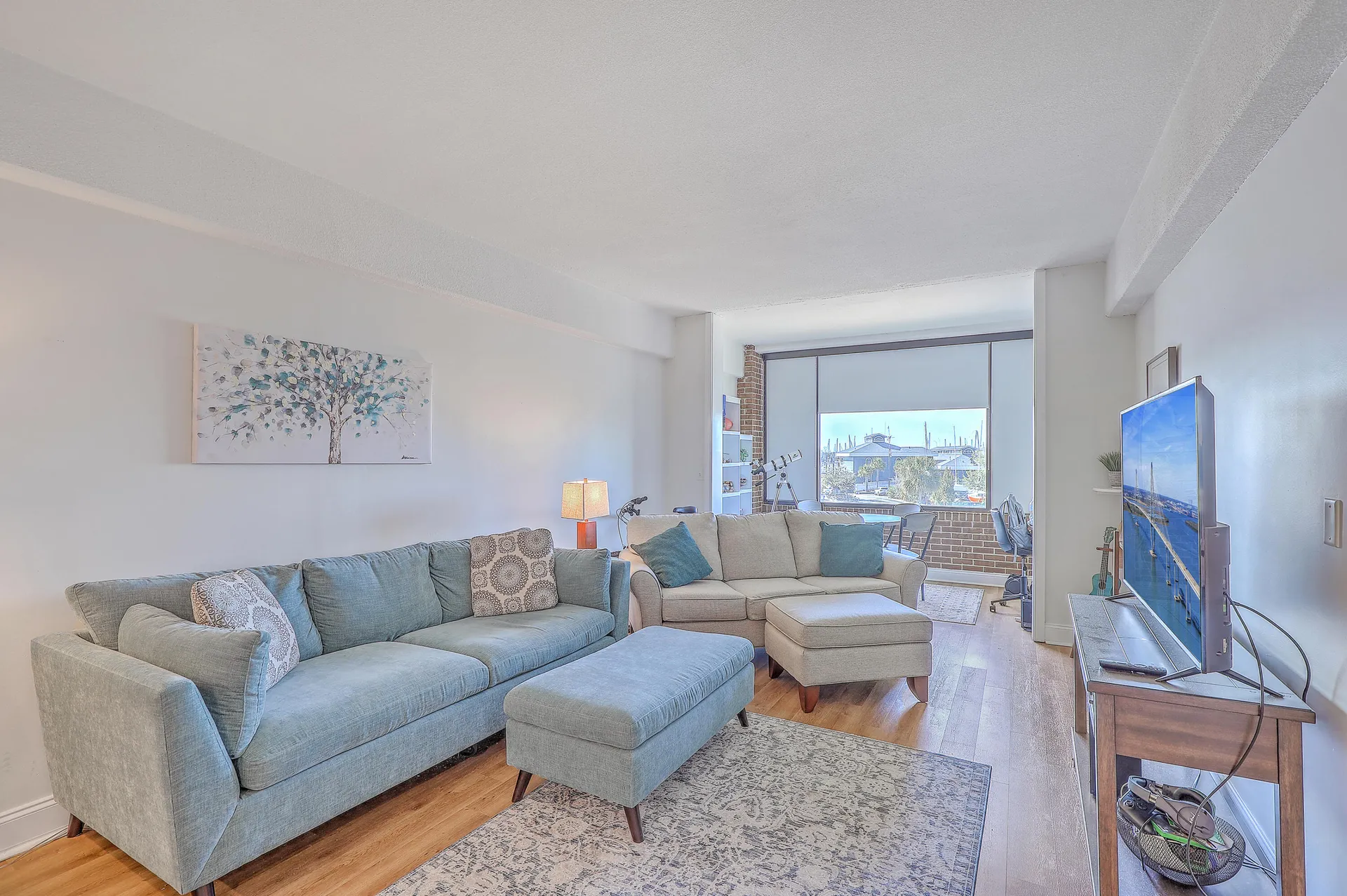 Property image 5 at 14 Lockwood Drive 1k, Charleston, SC 29401