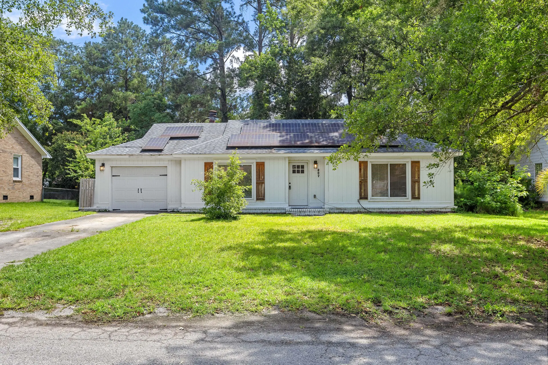 Property image 2 at 207 Terry Avenue, Summerville, SC 29485