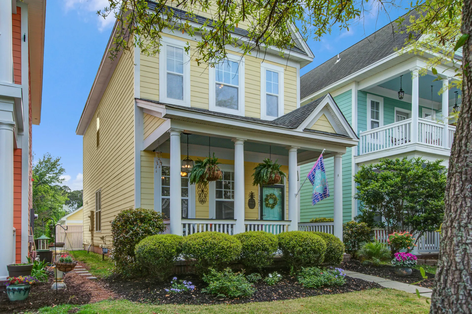 123 Hyacinth Street