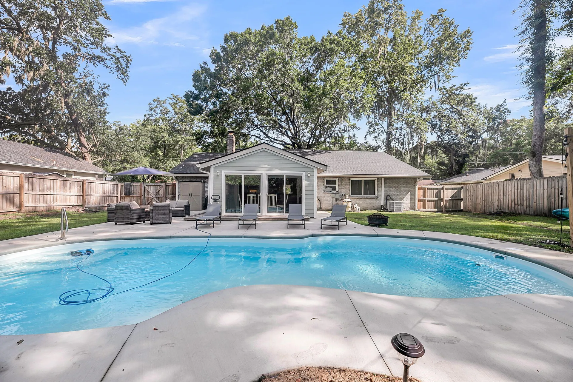 1817 Aylsford Court