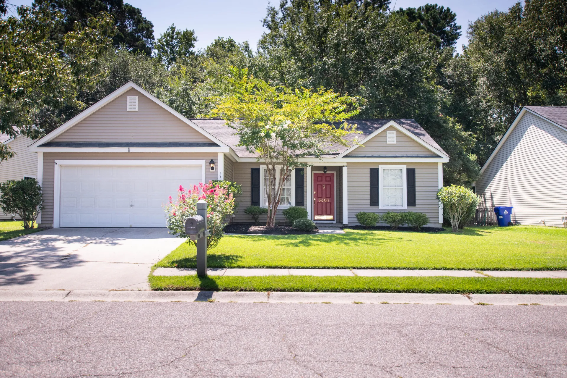 3307 Crowell Lane