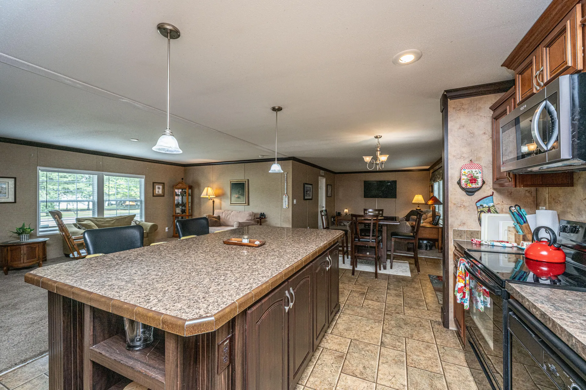 Property image 5 at 725 Hildebrand Drive, Bonneau, SC 29431