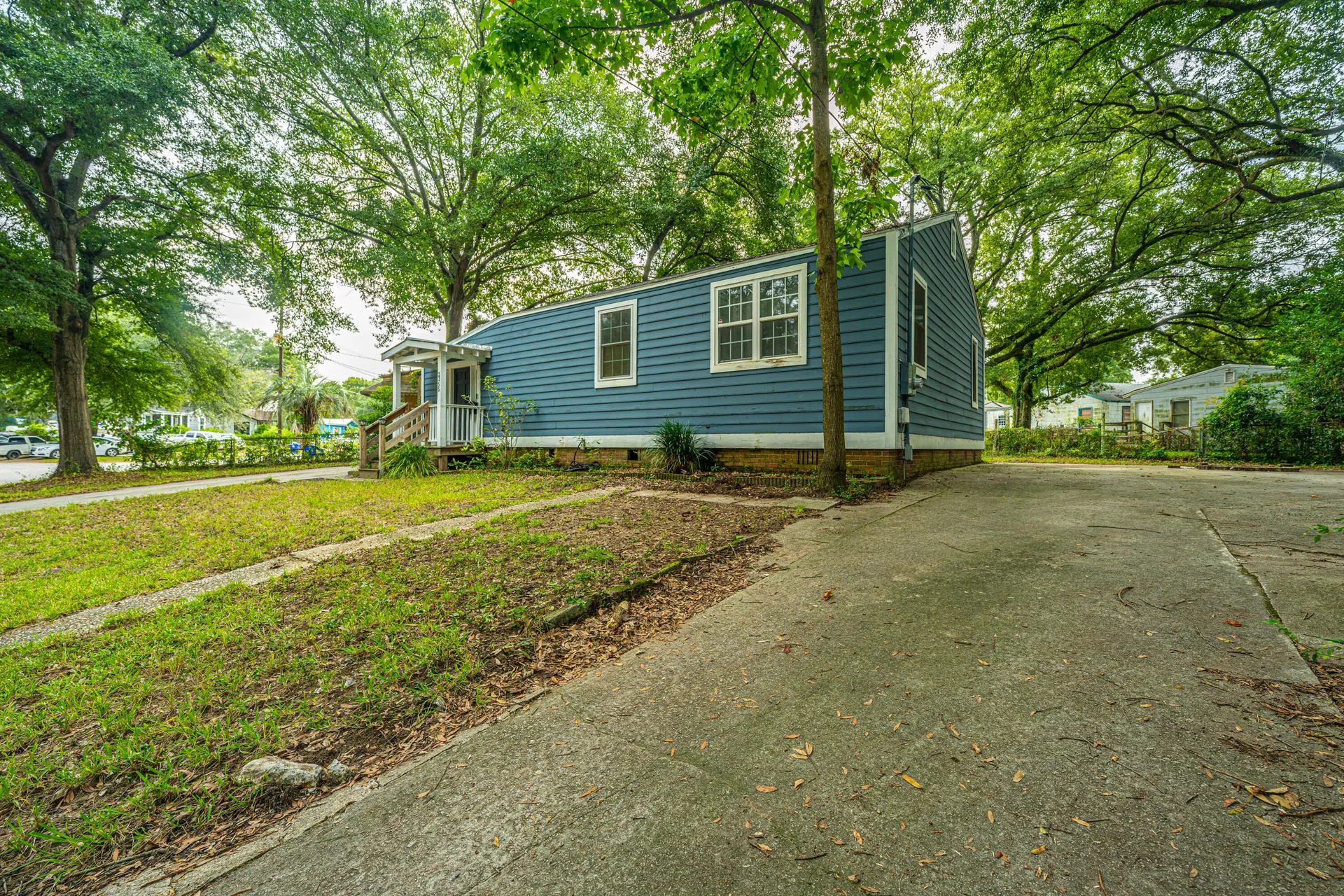 Property image 3 at 2355 Cambridge Avenue, North Charleston, SC 29405
