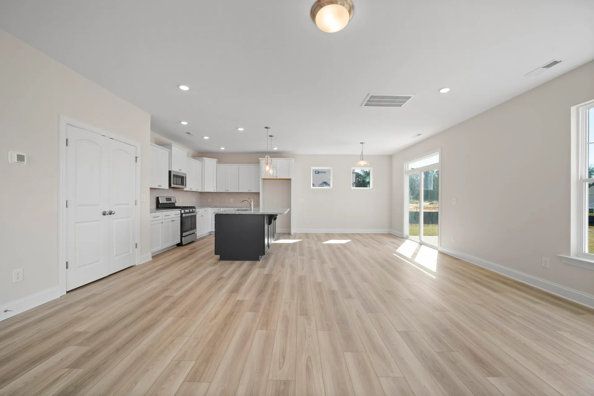 Property image 5 at 112 Shingle Oak Drive, Moncks Corner, SC 29461