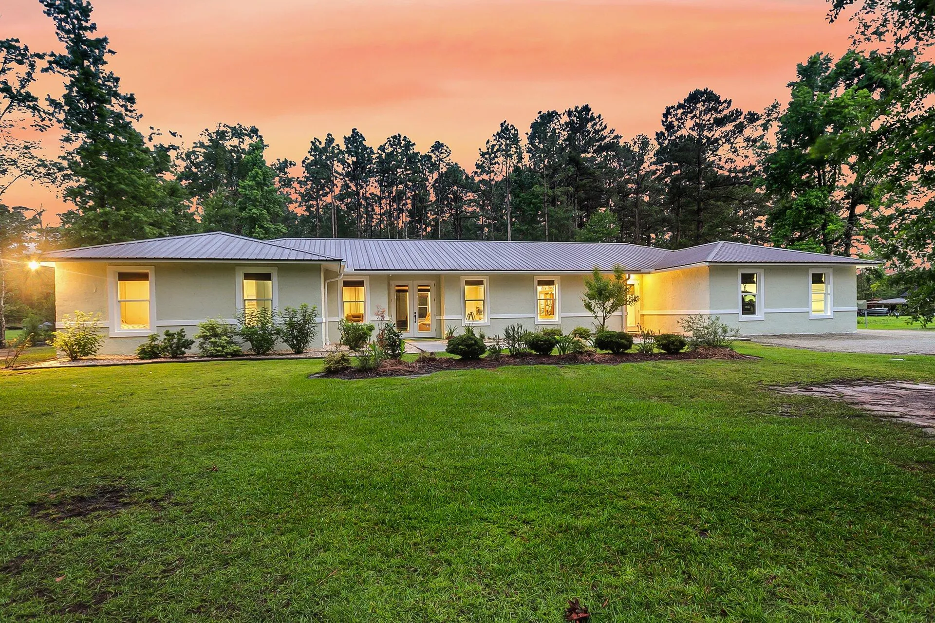 Greenwood Ranches, Summerville Community