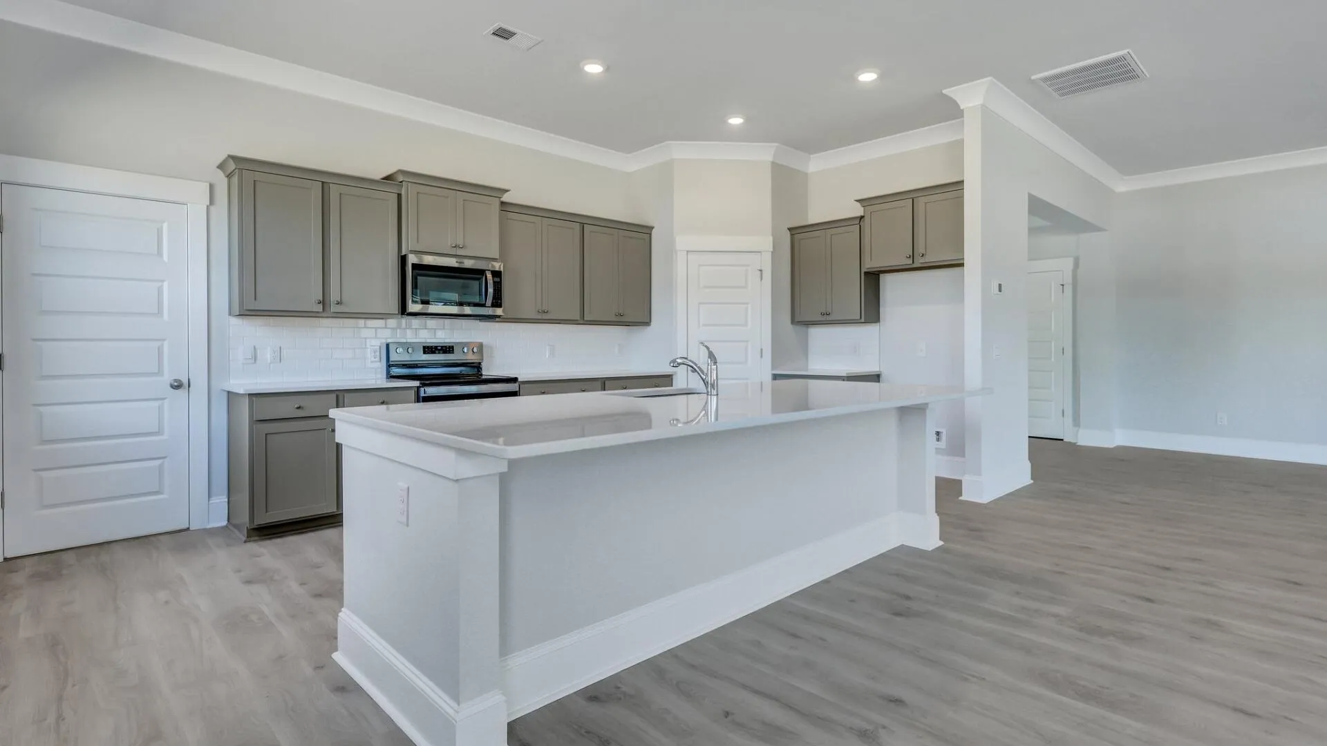 Property image 2 at 215 Bilge Road, Ridgeville, SC 29472