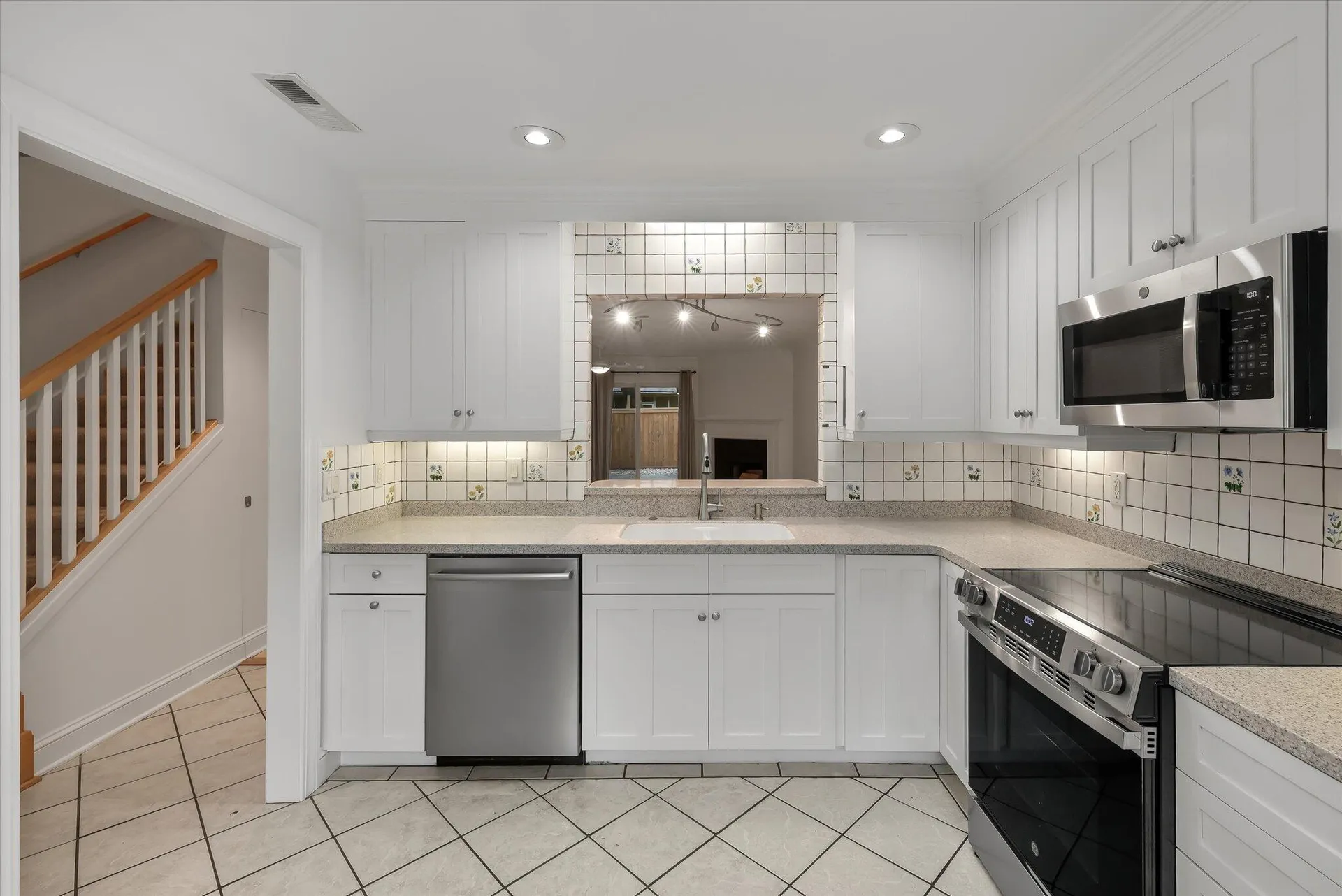 Property image 5 at 321 Lapwing Lane, Mount Pleasant, SC 29464