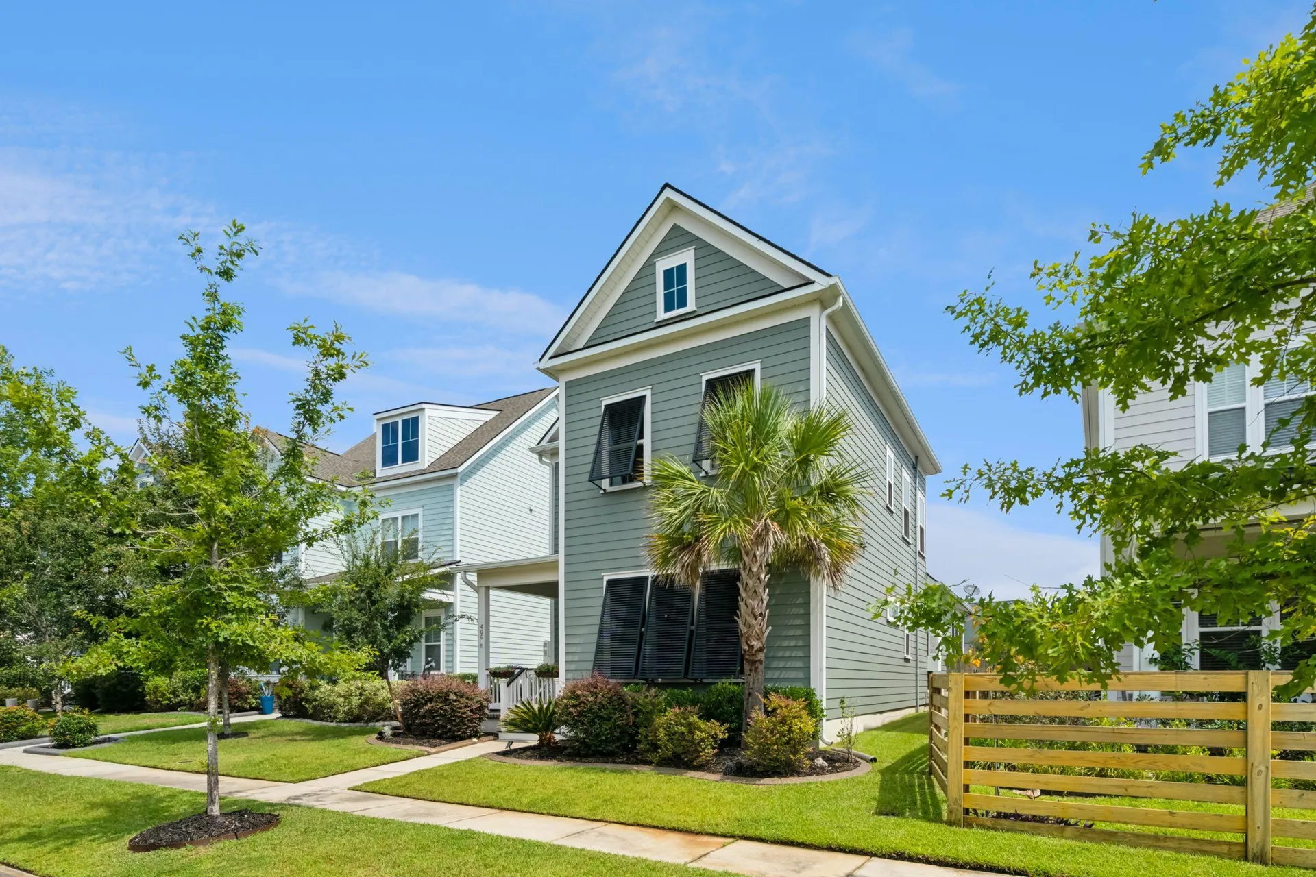 Property image 2 at 406 Eliston Street, Summerville, SC 29486