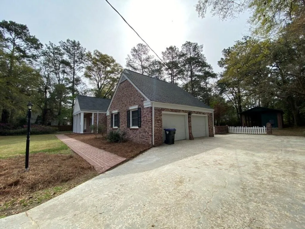 Property image 2 at 116 W Johnston Street, Summerville, SC 29483