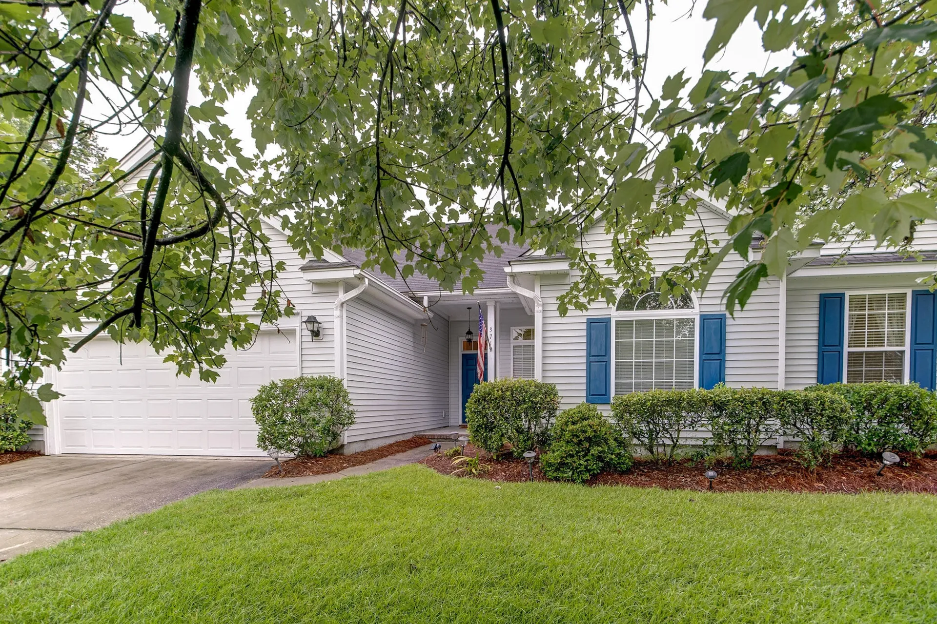 Property image 3 at 371 Cabrill Drive, Charleston, SC 29414